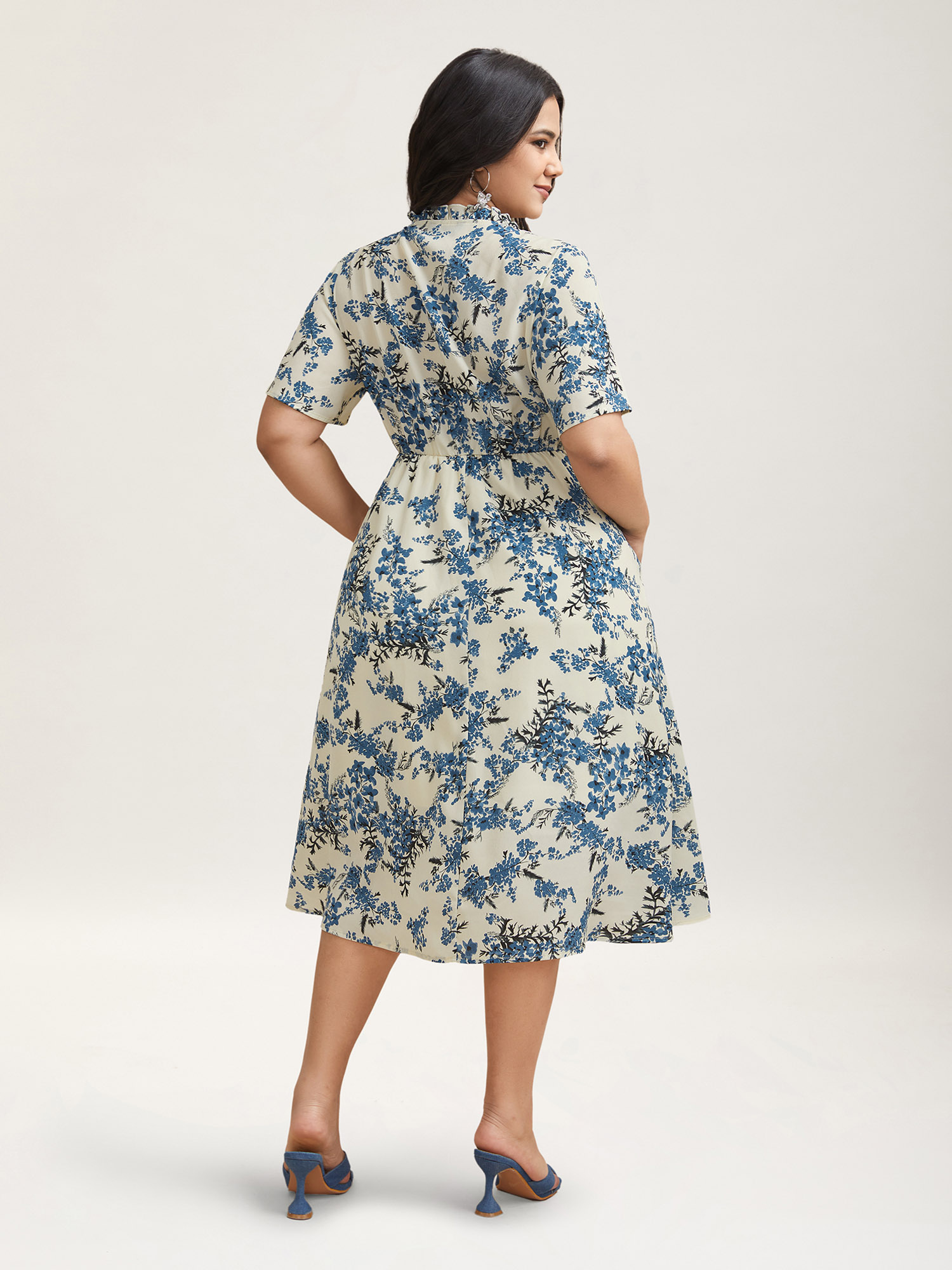 Plus Size In Full Bloom Notched Collar Pockets Midi Dress Skyblue Women Elegant Tie knot Notched collar Short sleeve Curvy BloomChic 30/6X 