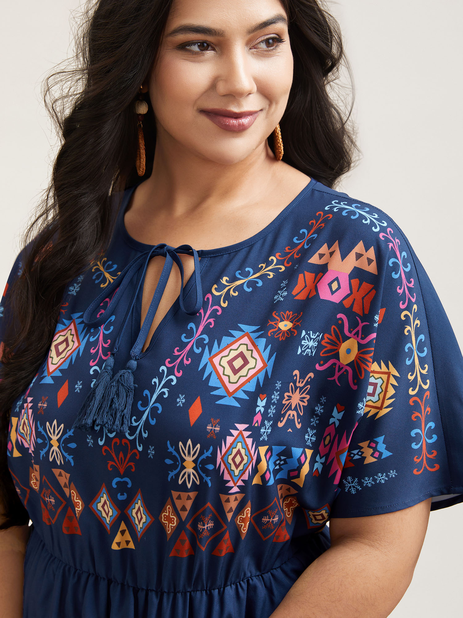 

Plus Size Multi-Color Floral Print Pockets Maxi Dress DarkBlue Women Resort Tie knot Round Neck Short sleeve Curvy BloomChic