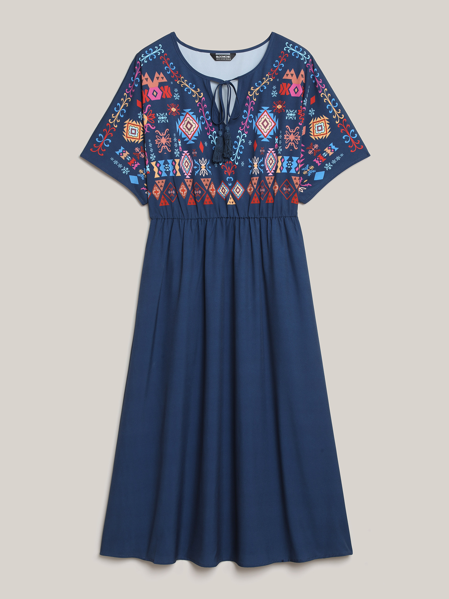 Plus Size Multi-Color Floral Print Pockets Maxi Dress DarkBlue Women Resort Tie knot Round Neck Short sleeve Curvy BloomChic 28/5X 