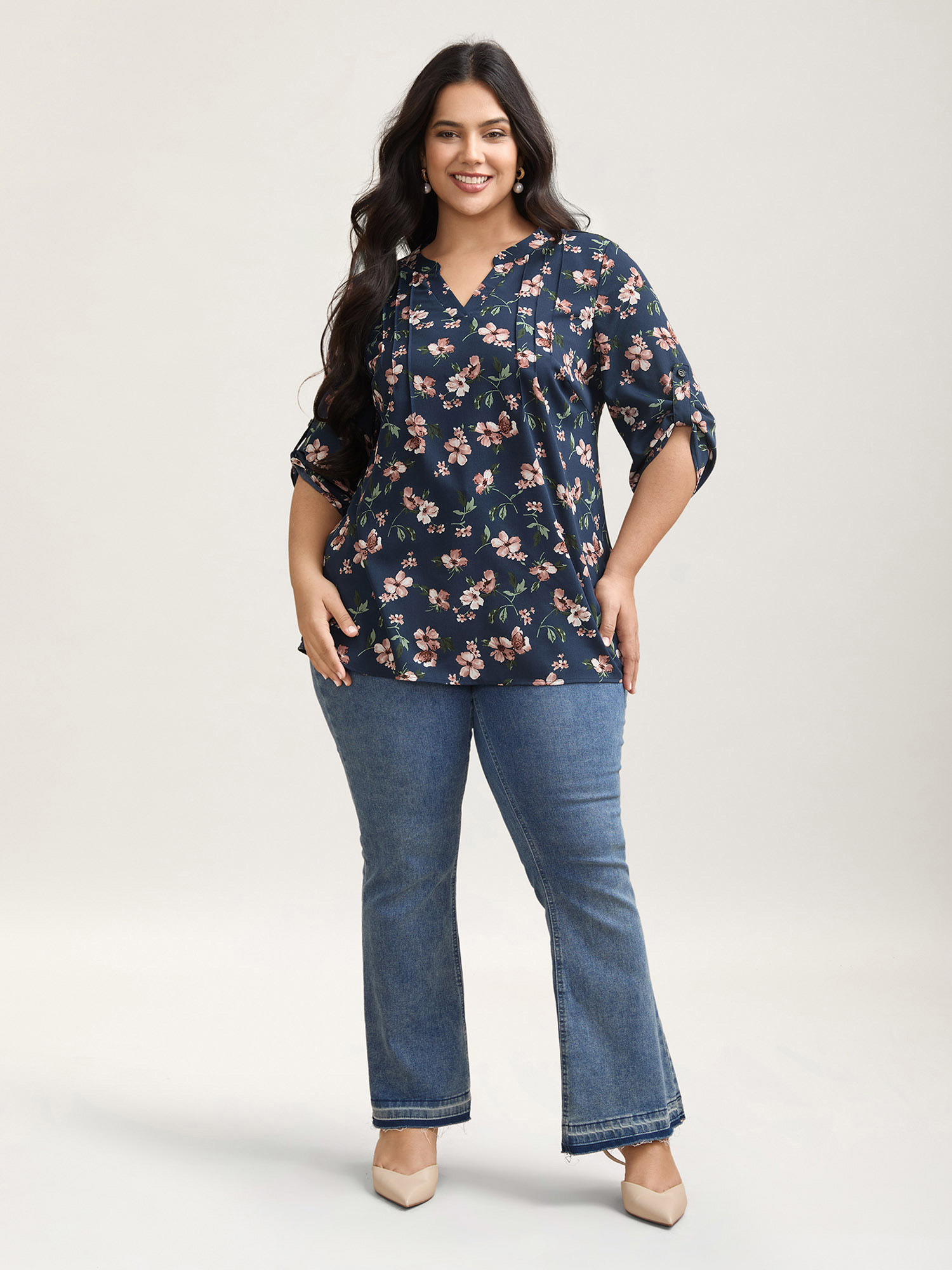 Plus Size Indigo Floral Print Tab Sleeve Pintuck Shirt Women Elegant Elbow-length sleeve Notched collar Everyday Blouses BloomChic 18-20/2X 