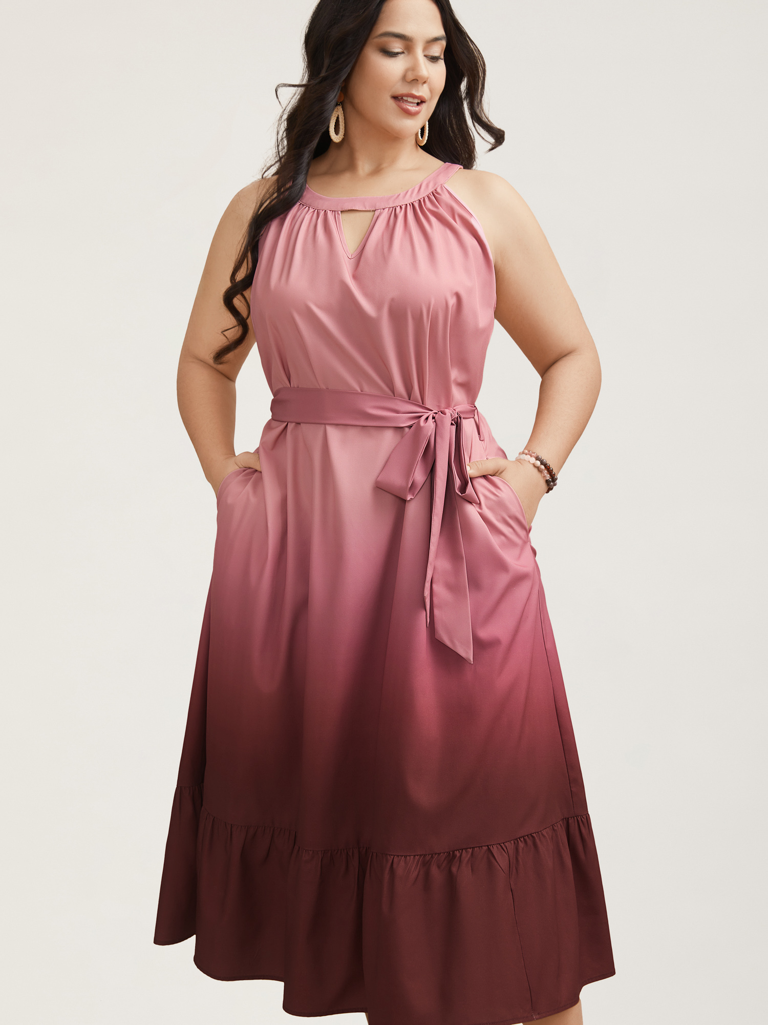 

Plus Size Ombre Gradient Waist-Tie Pockets Midi Dress Plum Women Resort Gathered Round Neck Sleeveless Curvy BloomChic