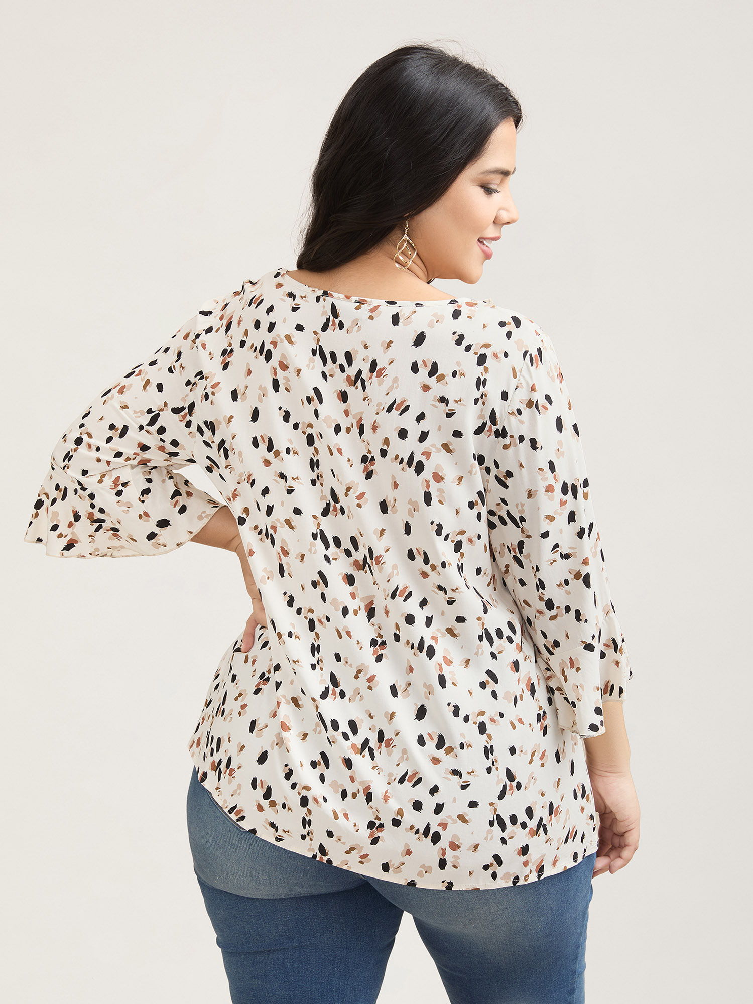 Plus Size Ivory Leopard Print Ruffled Detail Shirt Women Elegant Elbow-length sleeve V-neck Everyday Blouses BloomChic 22-24/3X 