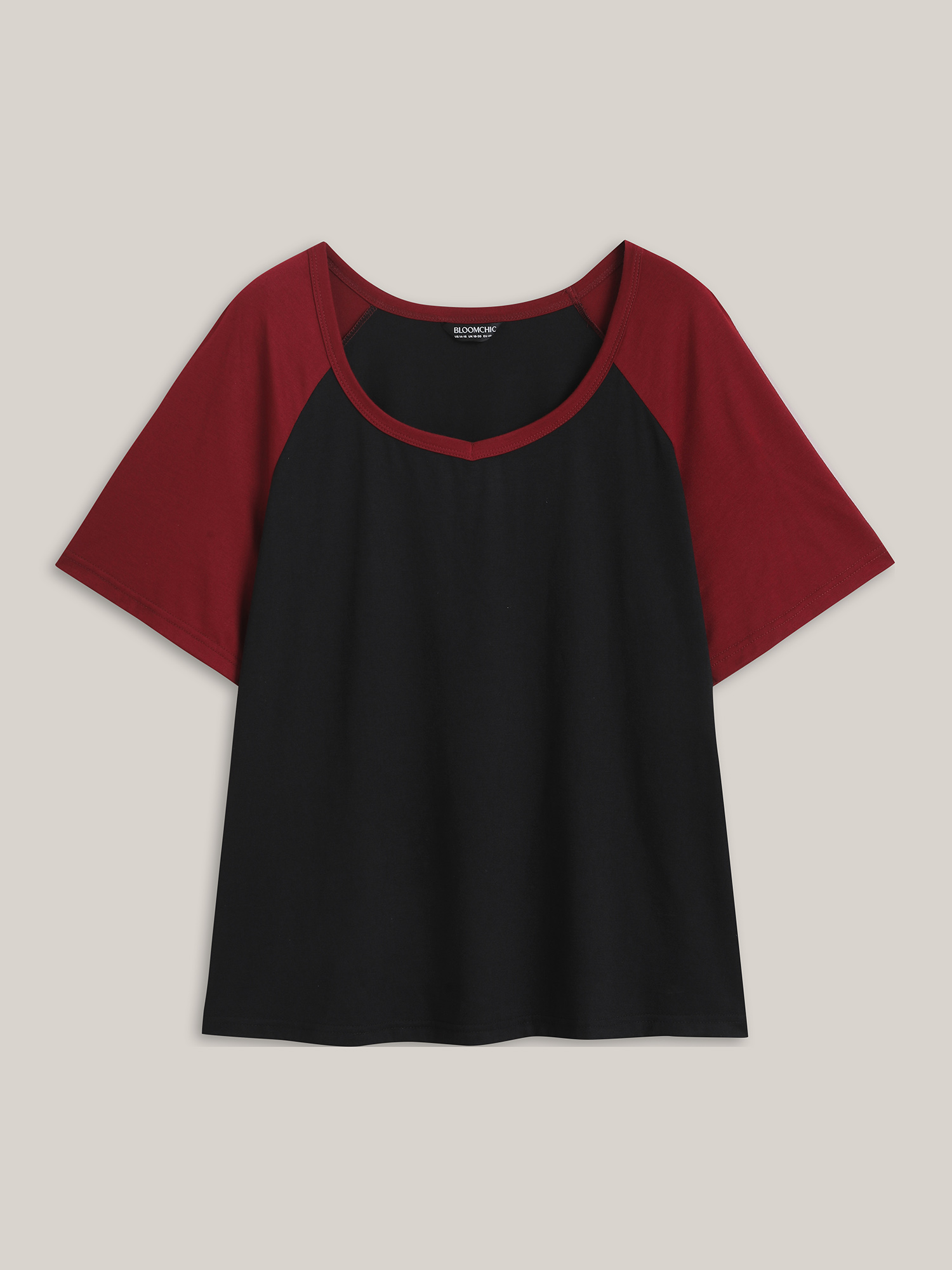 Plus Size Color Contrast Raglan Sleeve T-Shirt Black Women Casual Contrast Heart neckline Everyday T-shirts BloomChic 18-20/2X 