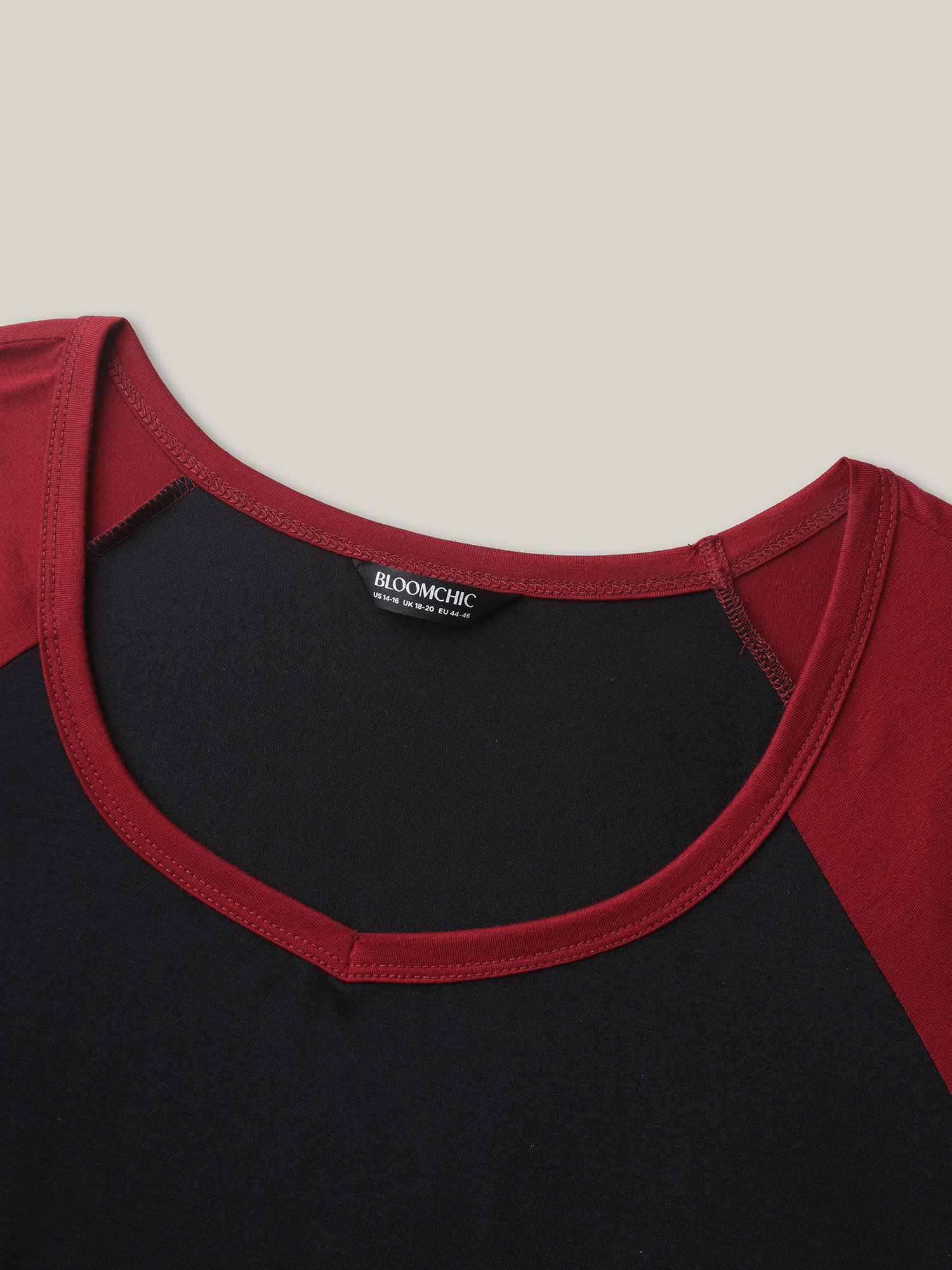 Plus Size Color Contrast Raglan Sleeve T-Shirt Black Women Casual Contrast Heart neckline Everyday T-shirts BloomChic 18-20/2X 