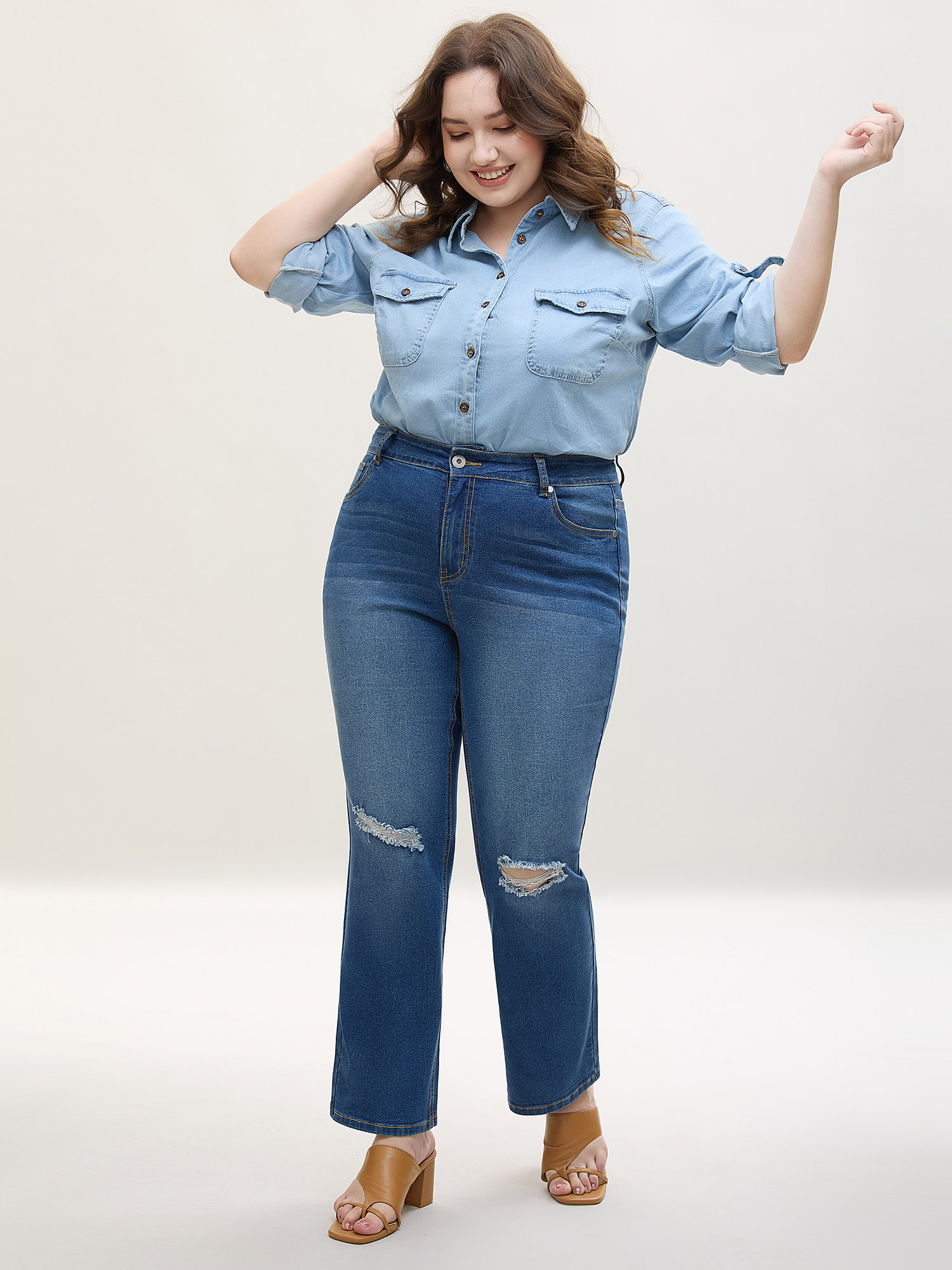 Plus Size Ripped Mid-Rise Flared-Leg Jeans Women Denimblue Casual Non Medium stretch Slanted pocket Jeans BloomChic 30/6X 