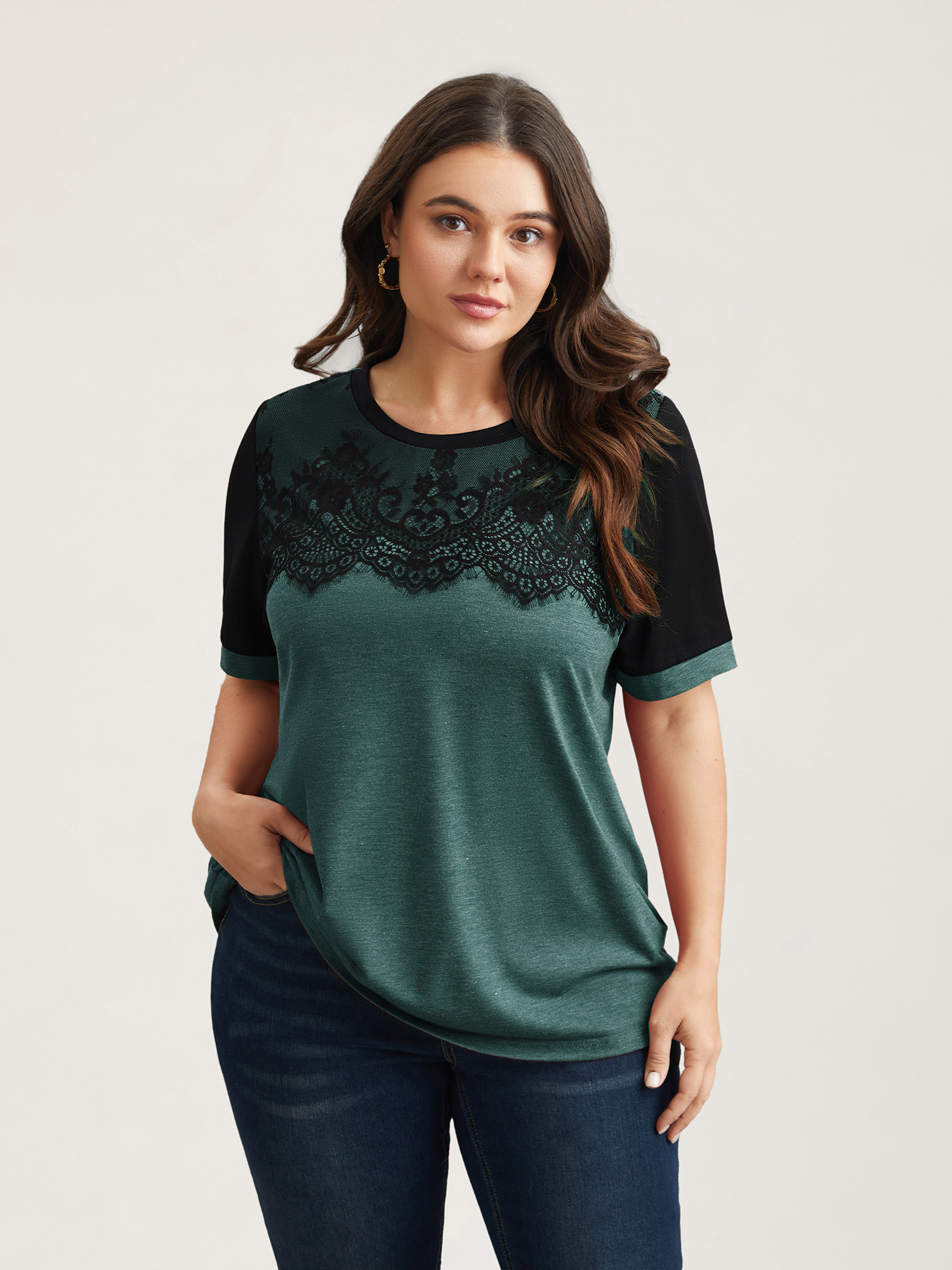 

Plus Size Stretchy Scalloped Lace Color Contrast T-Shirt DarkSlateGray Women Elegant Contrast Round Neck Everyday T-shirts BloomChic