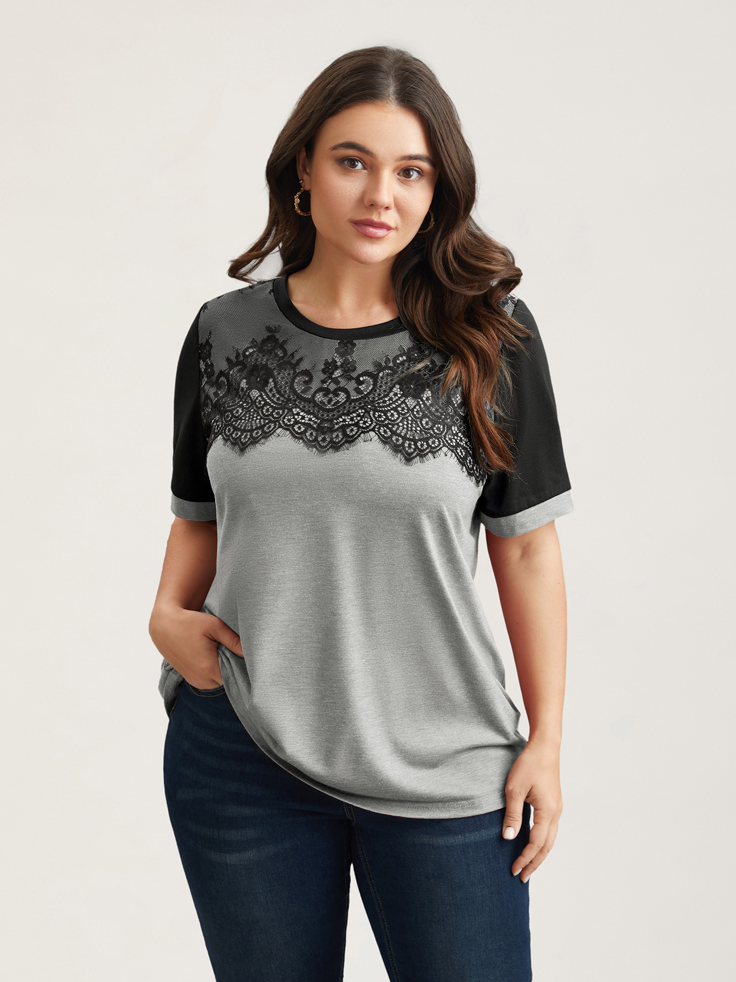 

Plus Size Stretchy Scalloped Lace Color Contrast T-Shirt LightGray Women Elegant Contrast Round Neck Everyday T-shirts BloomChic