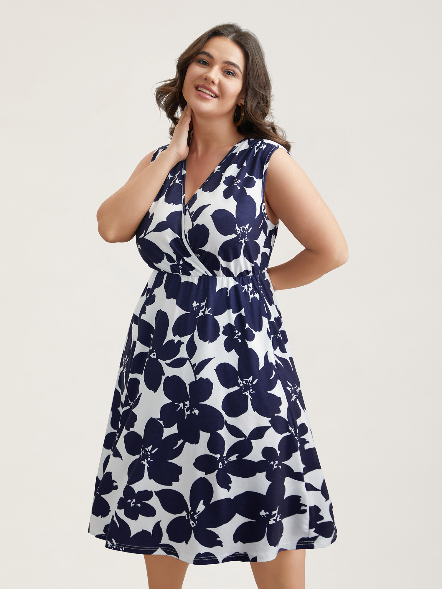 Plus Size Floral Print Surplice Neck Midi Dress Navy Women Casual Gathered Knit Dresses Bloomchic 28/5X
