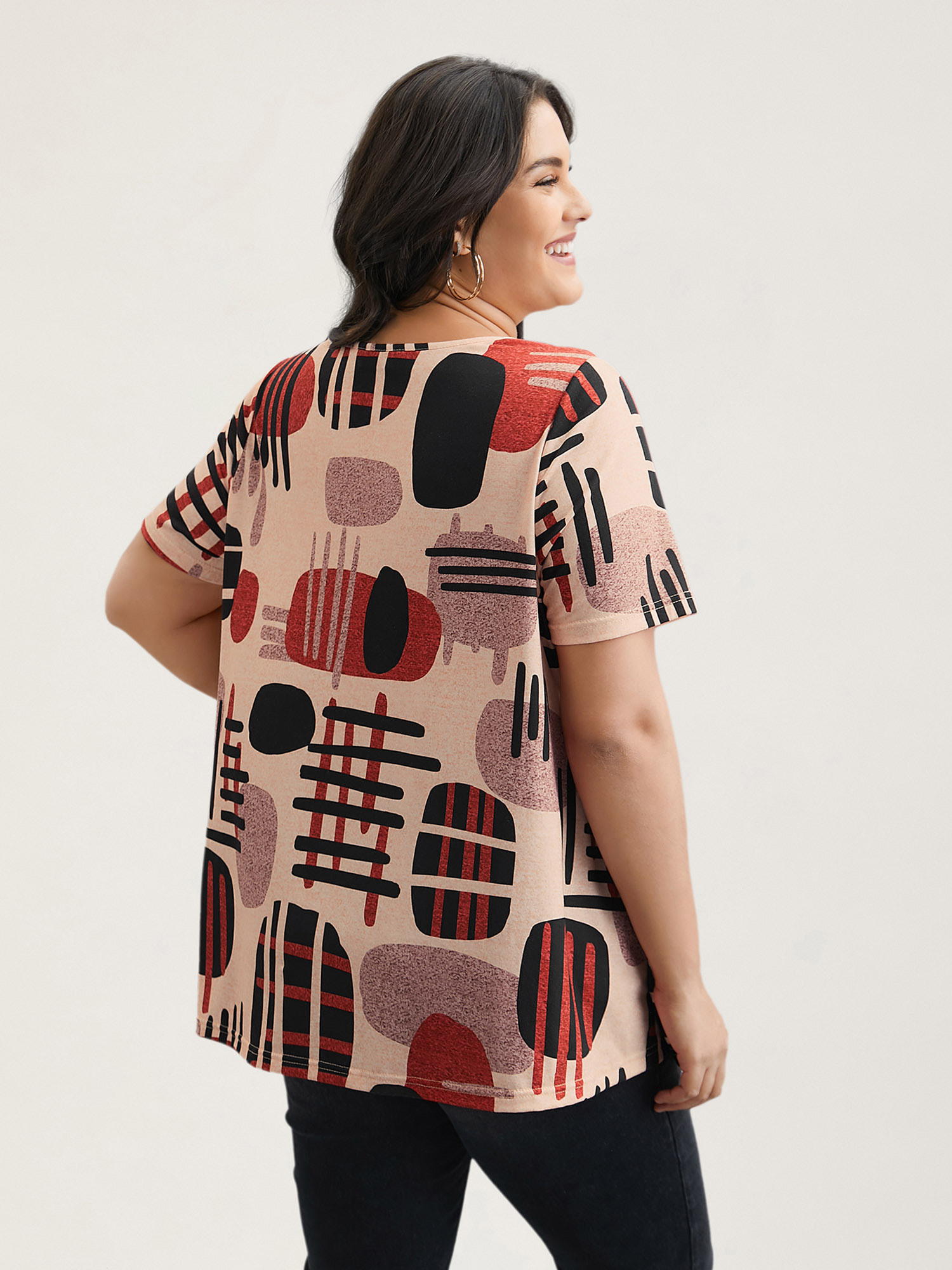 Plus Size Geometric Print Round Neck Fitted T-Shirt Multicolor Women Casual Contrast Round Neck Everyday T-shirts BloomChic 12/L 