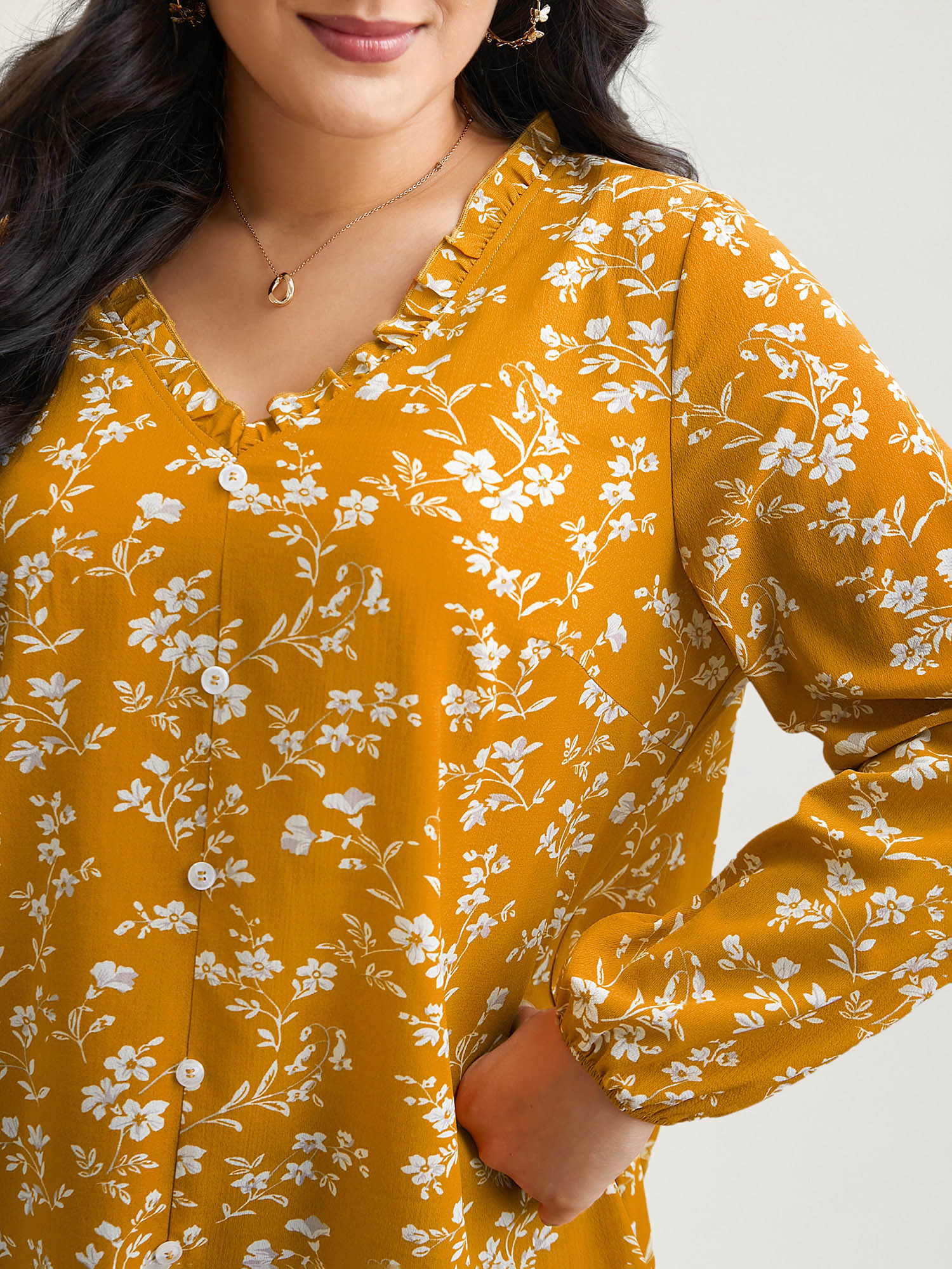 

Plus Size Turmeric Floral Print V-Neck Ruffled Shirt Women Elegant Extra Long Sleeve V-neck Everyday Blouses BloomChic