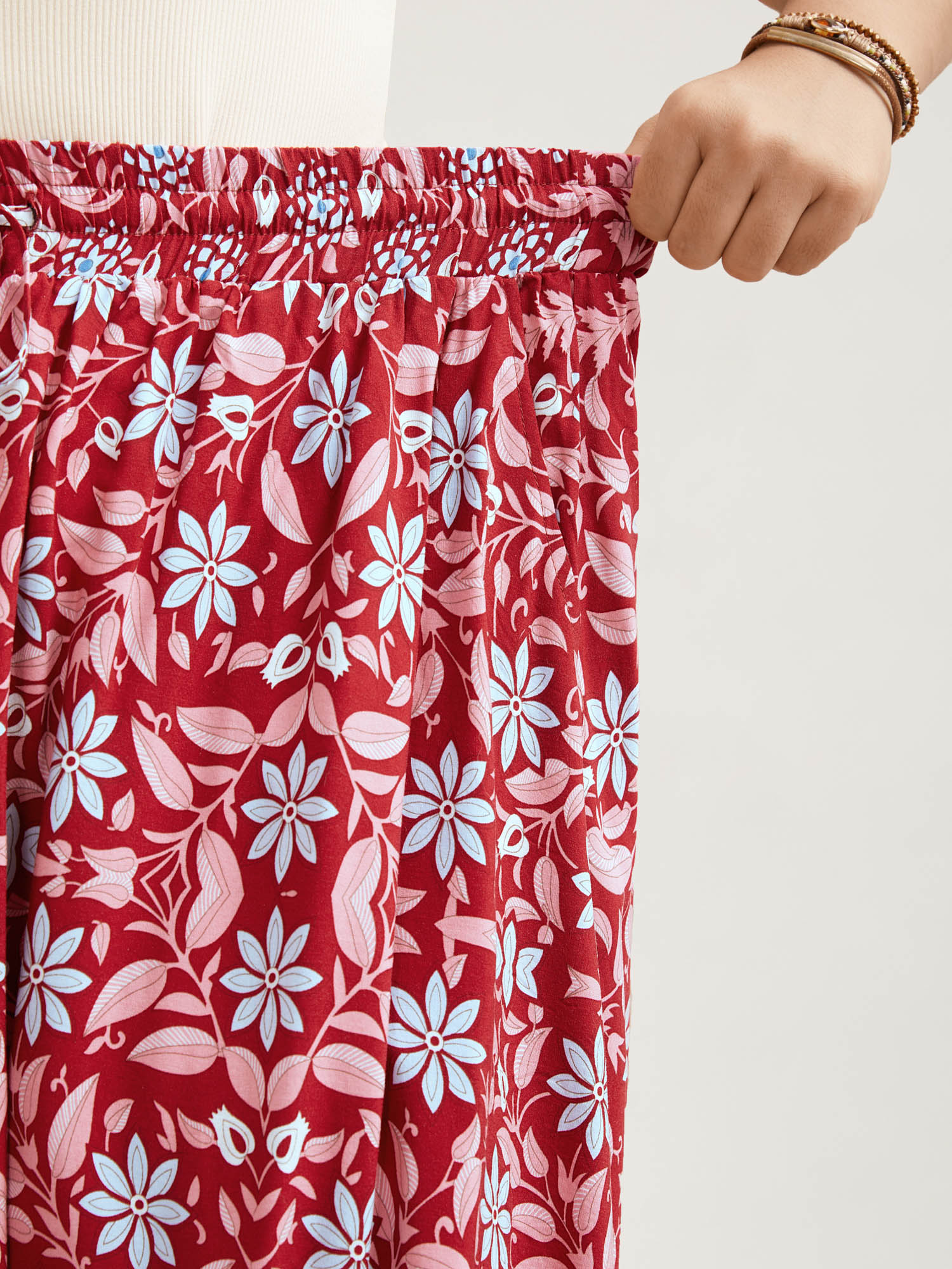 Plus Size Spring Floral Fusion Panelled Tiered Skirt Women Russet Resort Patchwork Low stretch Slanted pocket Vacation Skirts BloomChic 30/6X 