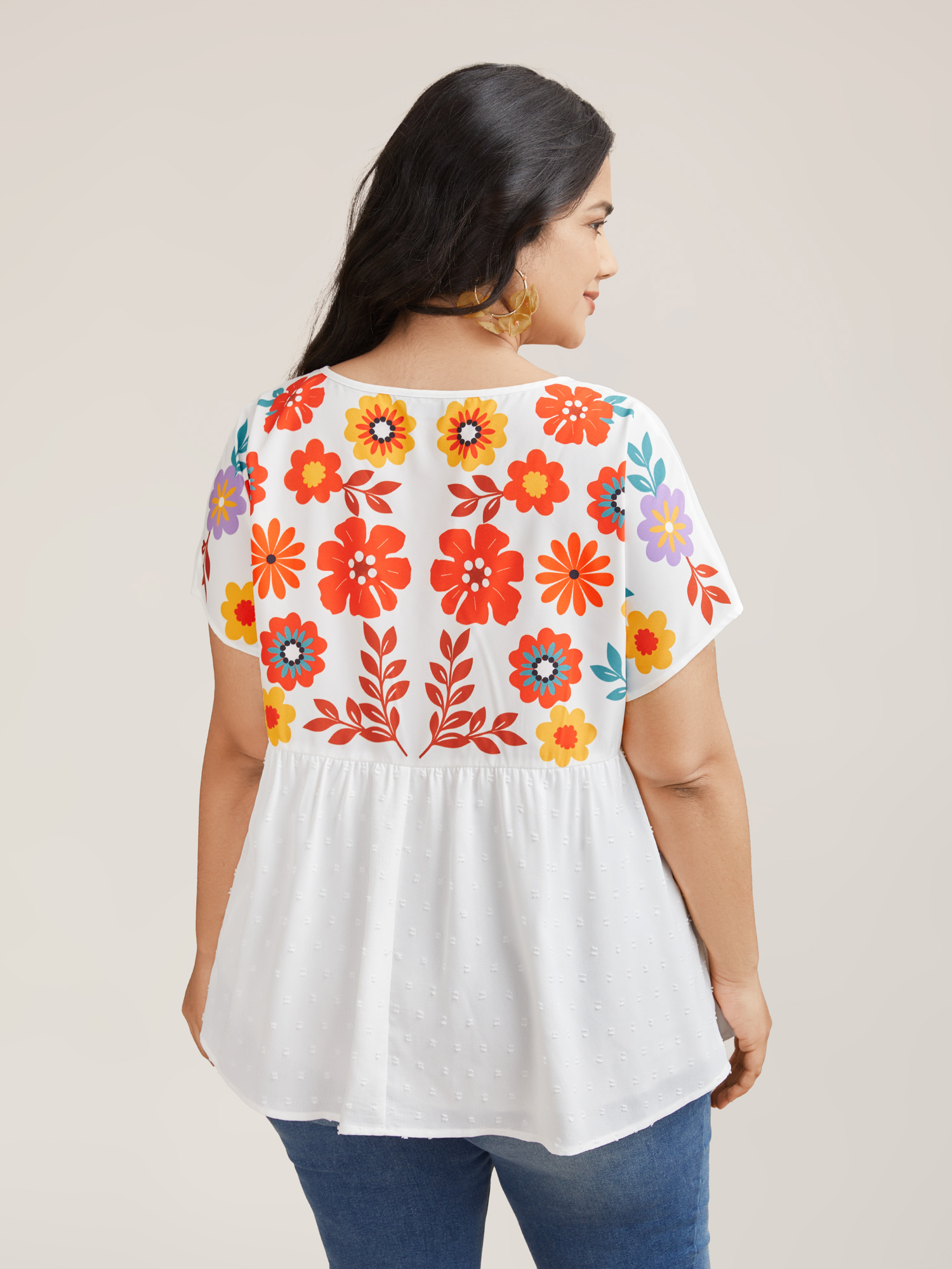 Plus Size WhiteSmoke Floral Print Neck-Tie Babydoll Top Women Resort Short sleeve Non Vacation Blouses BloomChic 28/5X 
