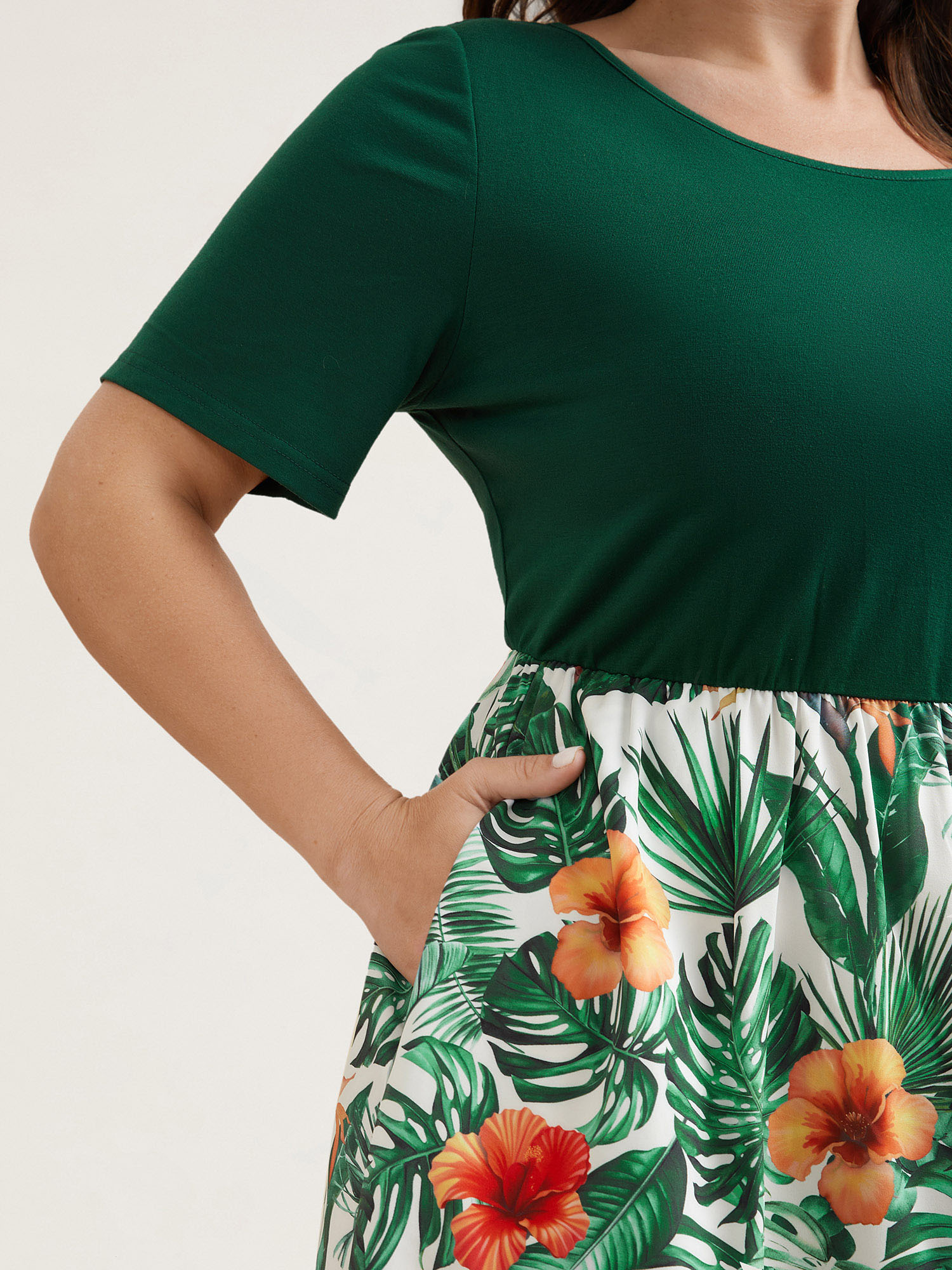 

Plus Size Blooming Flowers Panelled Pockets Midi Dress DarkGreen Women Resort Patchwork Round Neck Short sleeve Curvy BloomChic