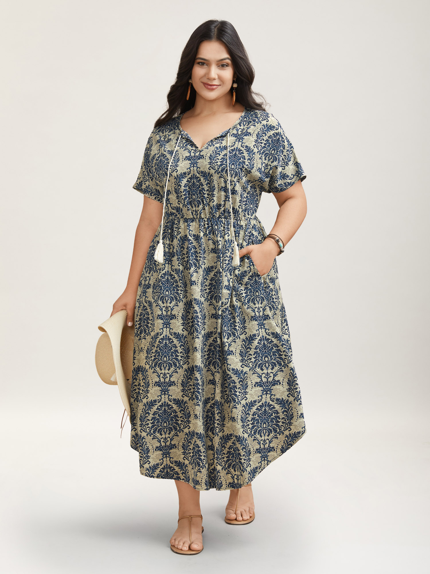 Plus Size Ornate Print Curvy Hem Tied Maxi Dress Navy Women Resort Tie knot V-neck Short sleeve Curvy BloomChic 12/L 