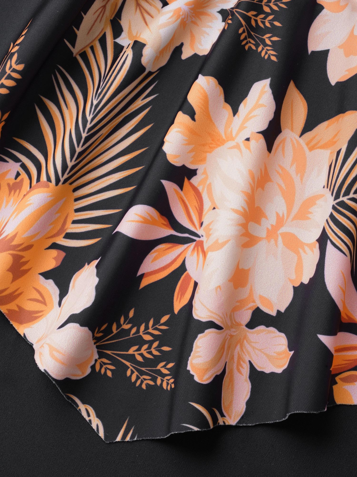 Plus Size Tropical Floral Flared One-Piece Swimsuit Women`s Swimwear Black Beach Gathered Curve Bathing Suits High stretch One Pieces BloomChic 28/5X 