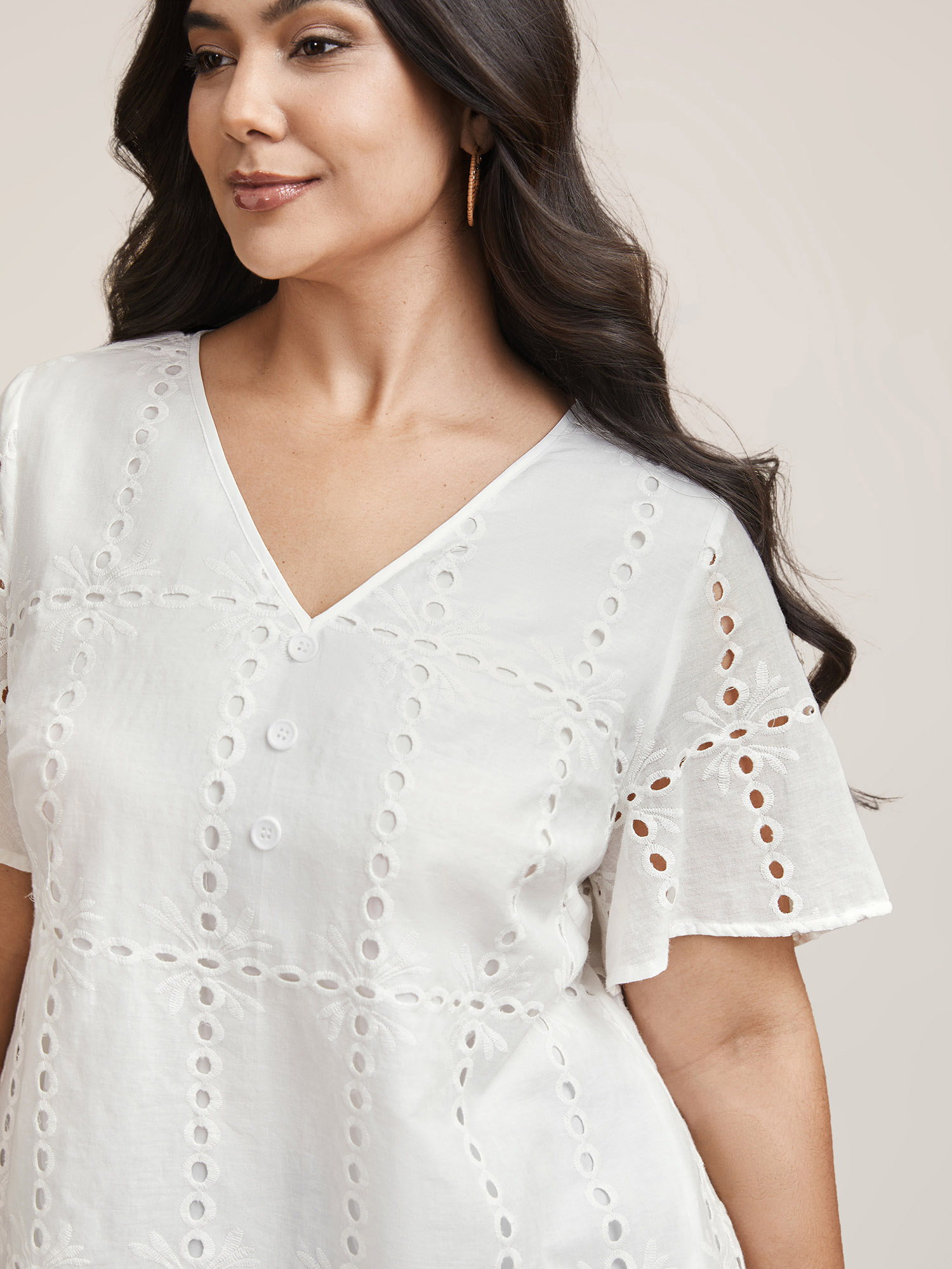 Plus Size Originalwhite Cotton Embroidered V-Neck Shirt Women Resort Short sleeve V-neck Vacation Blouses BloomChic 26/4X 