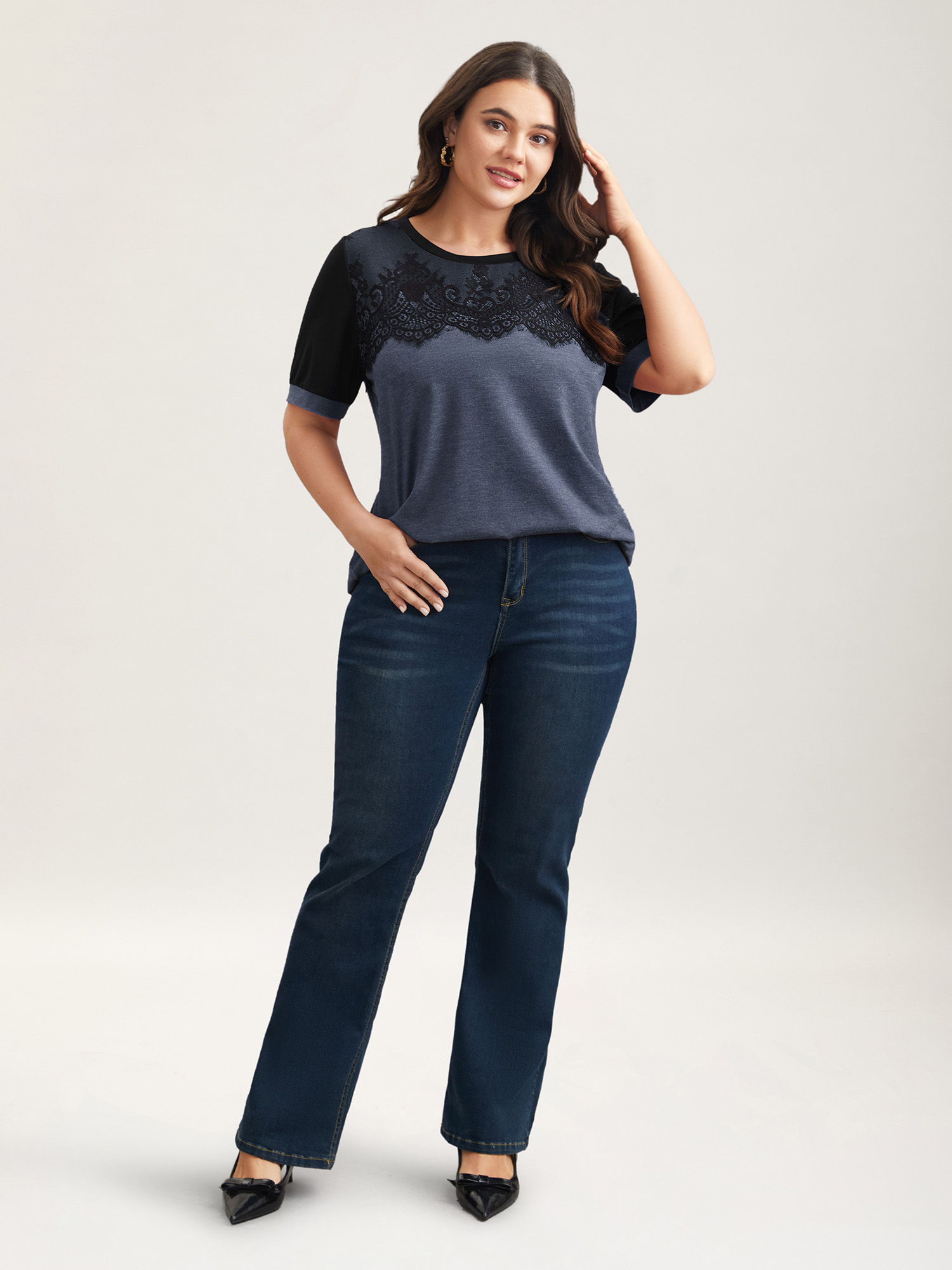 Plus Size Stretchy Scalloped Lace Color Contrast T-Shirt Indigo Women Elegant Contrast Round Neck Everyday T-shirts BloomChic 28/5X 