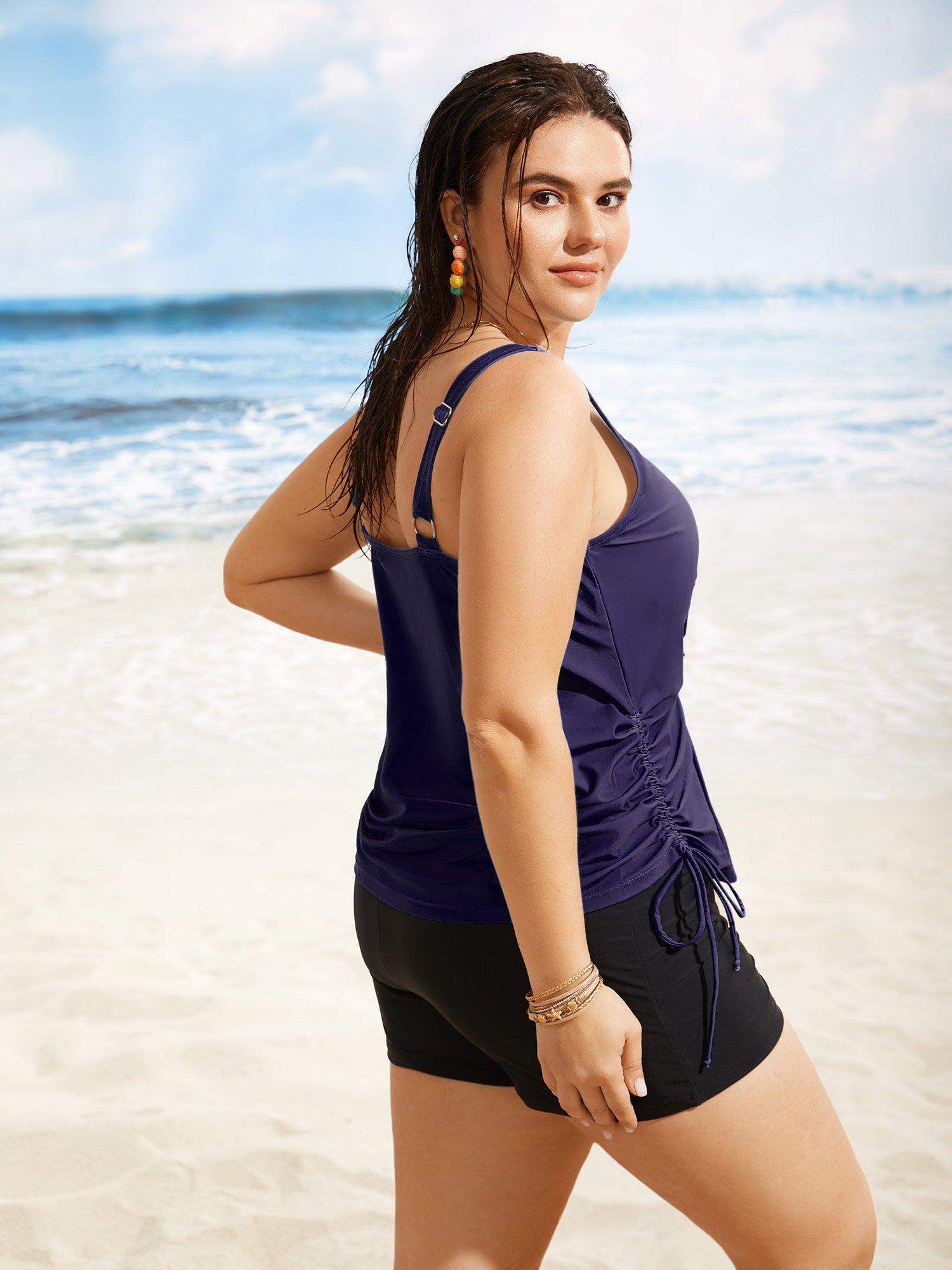 Plus Size Island Print Drawstring Adjustable Swim Top Women`s Swimwear Midnight Beach Contrast High stretch Loose U-neck Curve Swim Tops BloomChic 22-24/3X 