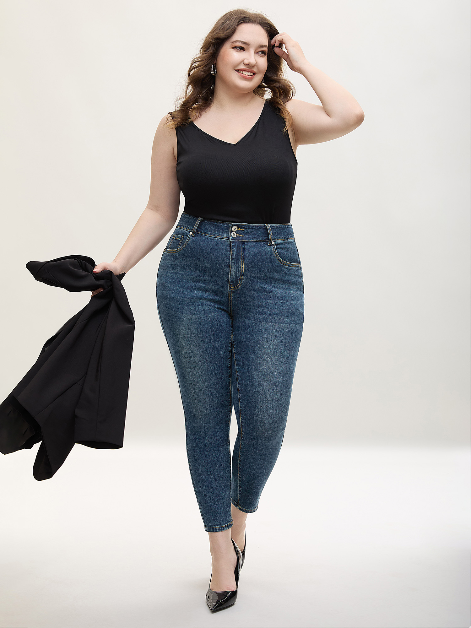 Plus Size Whiskered Wash Mid-Rise Skinny-Fit Jeans Women Denimblue Casual Non High stretch Slanted pocket Jeans BloomChic 26/4X 