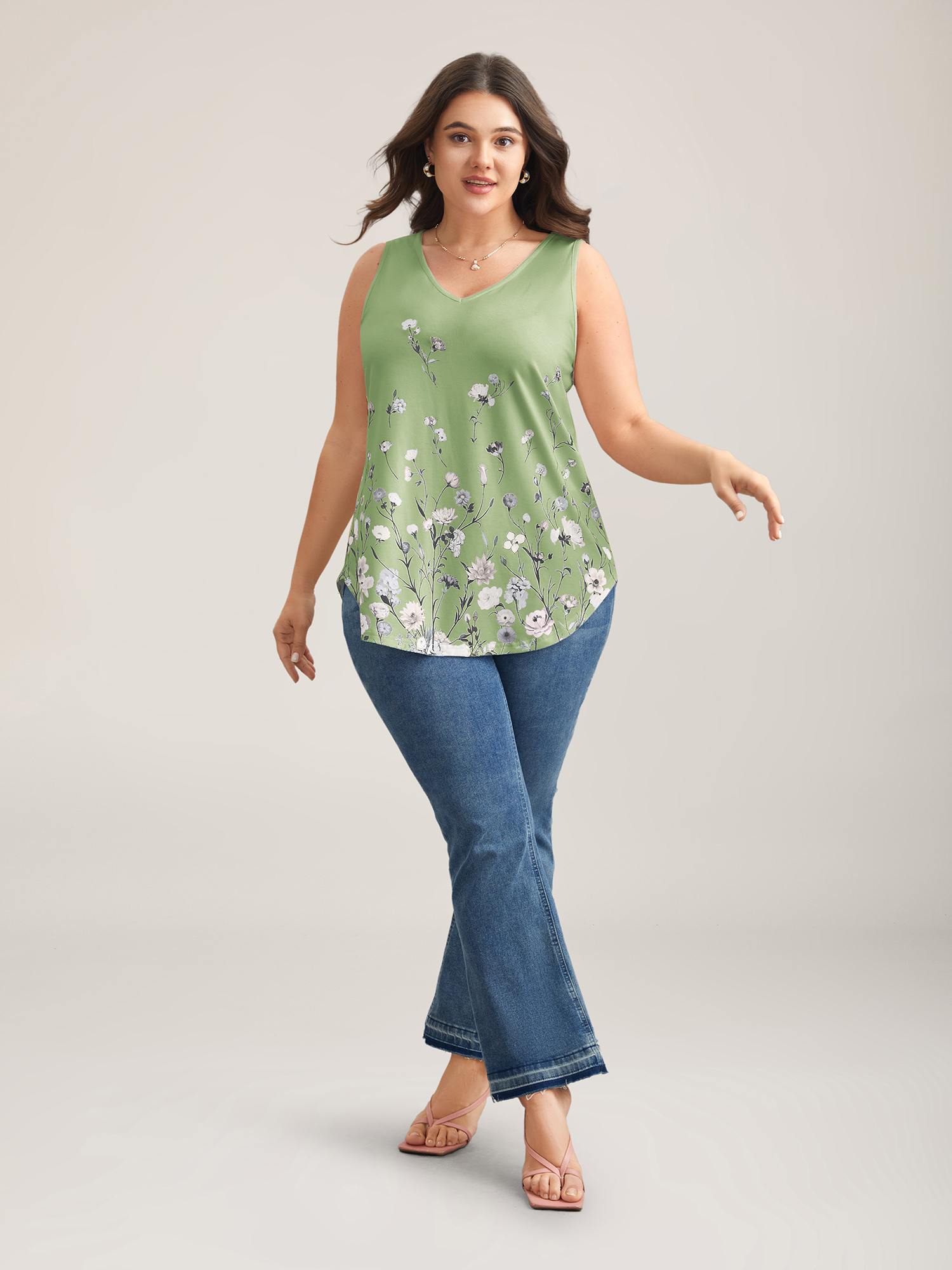 

Plus Size Blooming Flowers Print Stretchy Vest Women LightGreen Elegant Non V-neck Everyday Tank Tops Camis BloomChic