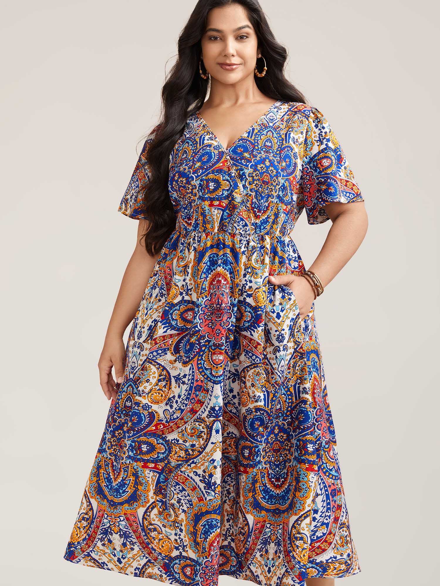 Plus Size Paisley Print Pockets Surplice Neck Midi Dress Mediumblue Women Resort Non Overlap Collar Short sleeve Curvy BloomChic 22-24/3X 