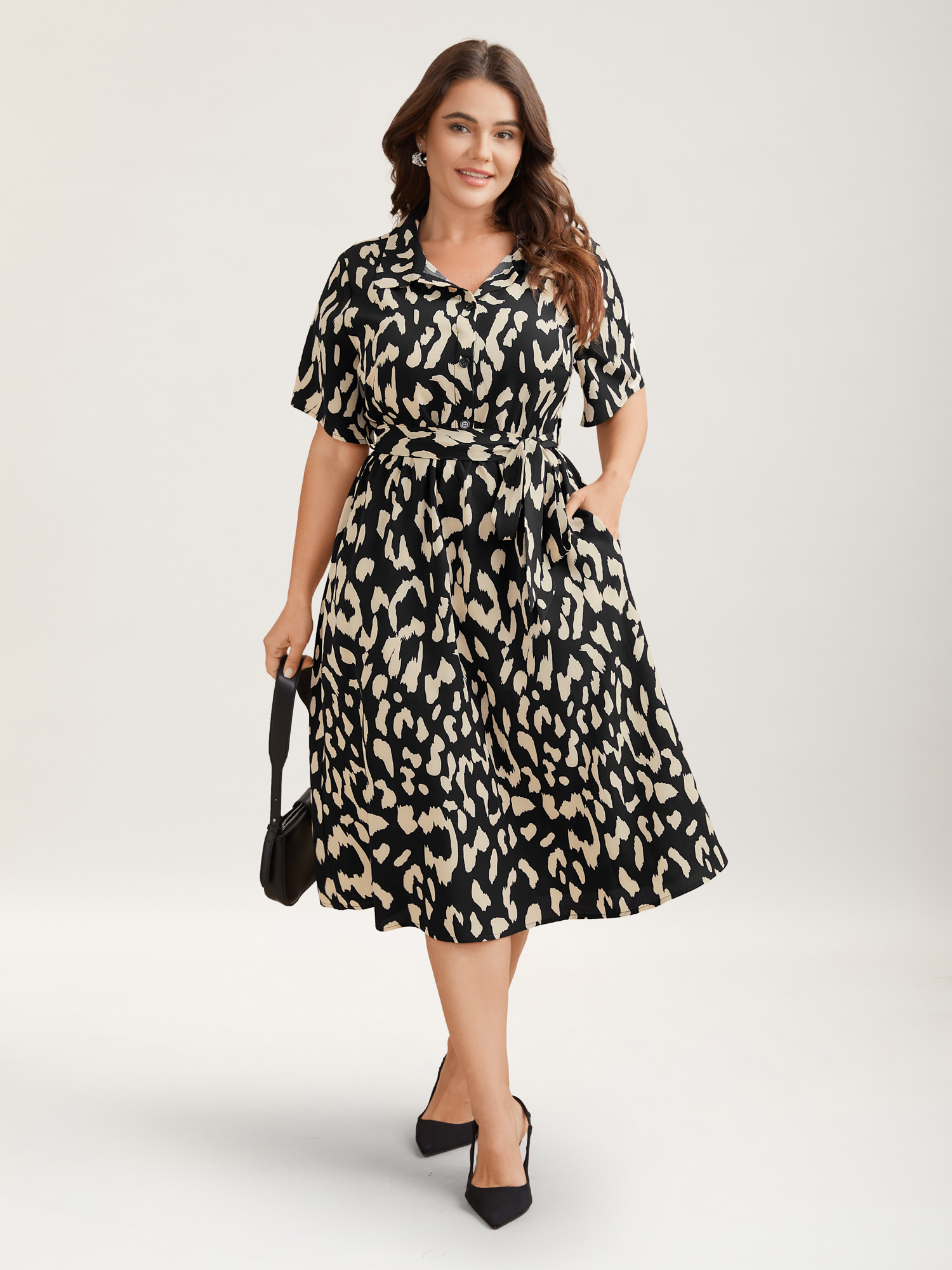 Plus Size Waist-Tie Pockets Shirt Collar Midi Dress Black Women At the Office Belted Shirt collar Short sleeve Curvy BloomChic 12/L 