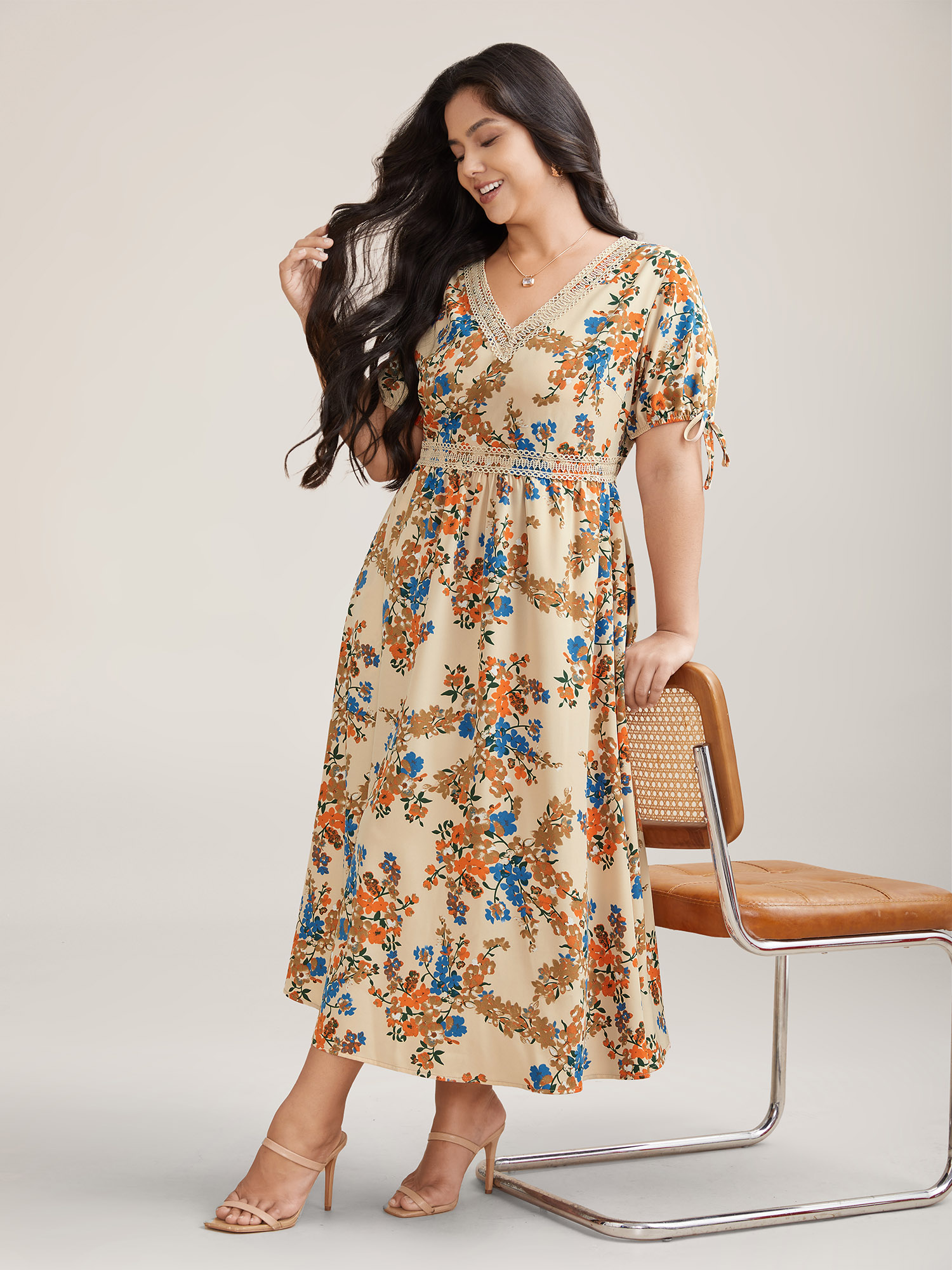 

Plus Size Floral Pring Lace Detail Tied Midi Dress Apricot Women Elegant Woven ribbon&lace trim V-neck Short sleeve Curvy BloomChic