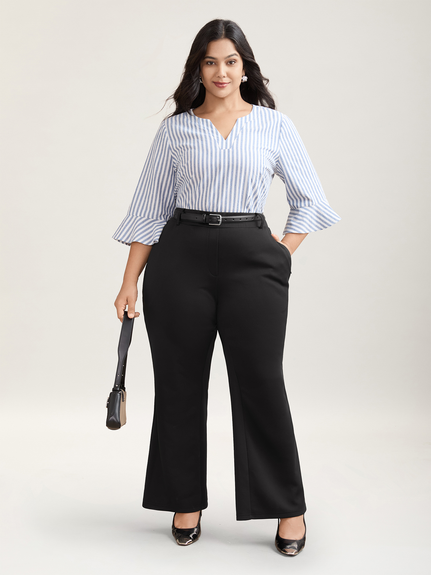 Plus Size Stretchy Waist Zipper Pocket Flared Pants Women Black At the Office Bootcut Mid Rise Work Pants BloomChic 26/4X 