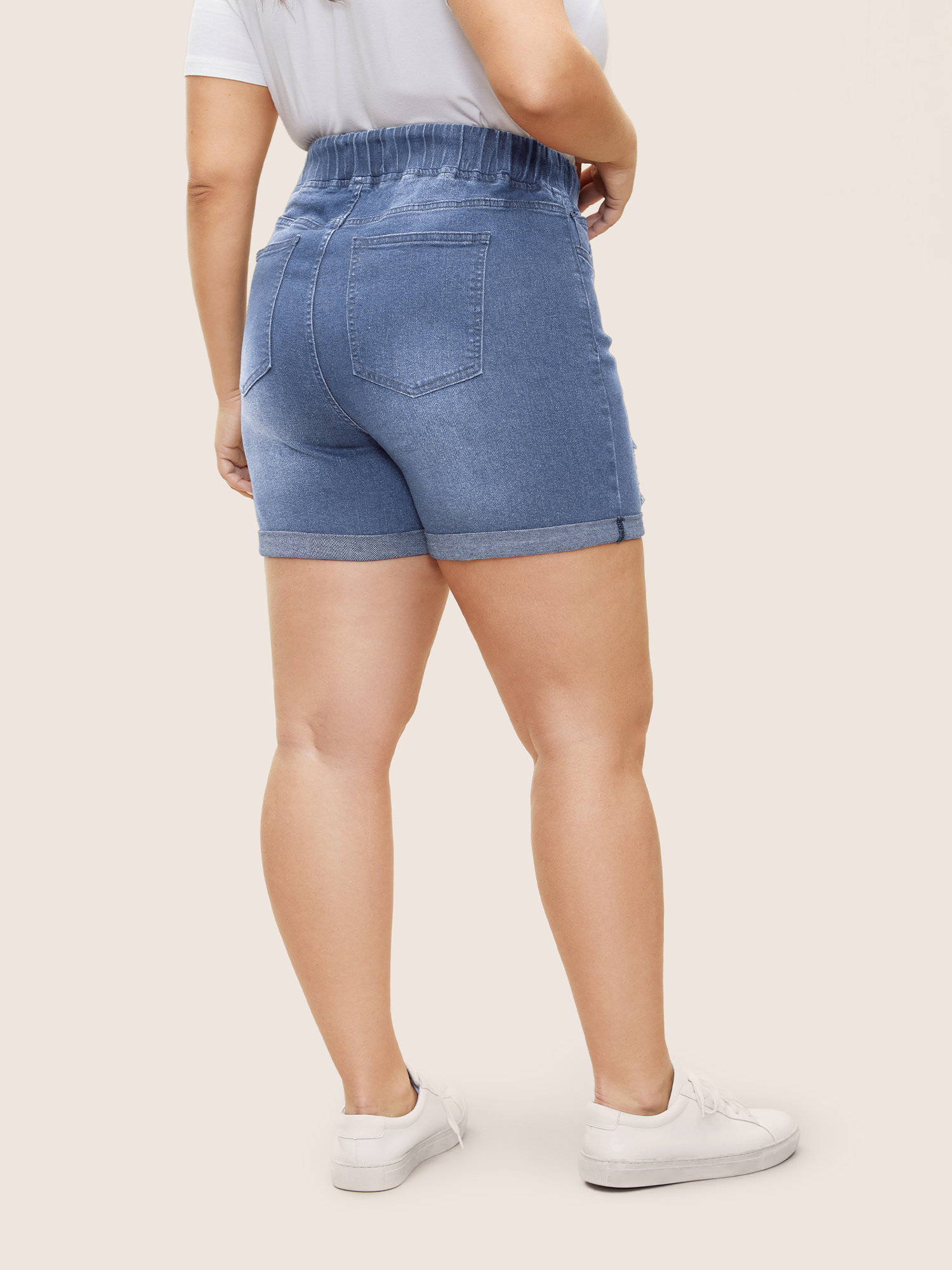 Plus Size Distressed Drawstring Roll Hem Denim Shorts Women LightBlue Drawstring High stretch Everyday Slanted pocket Casual Denim Shorts BloomChic 18/2X 