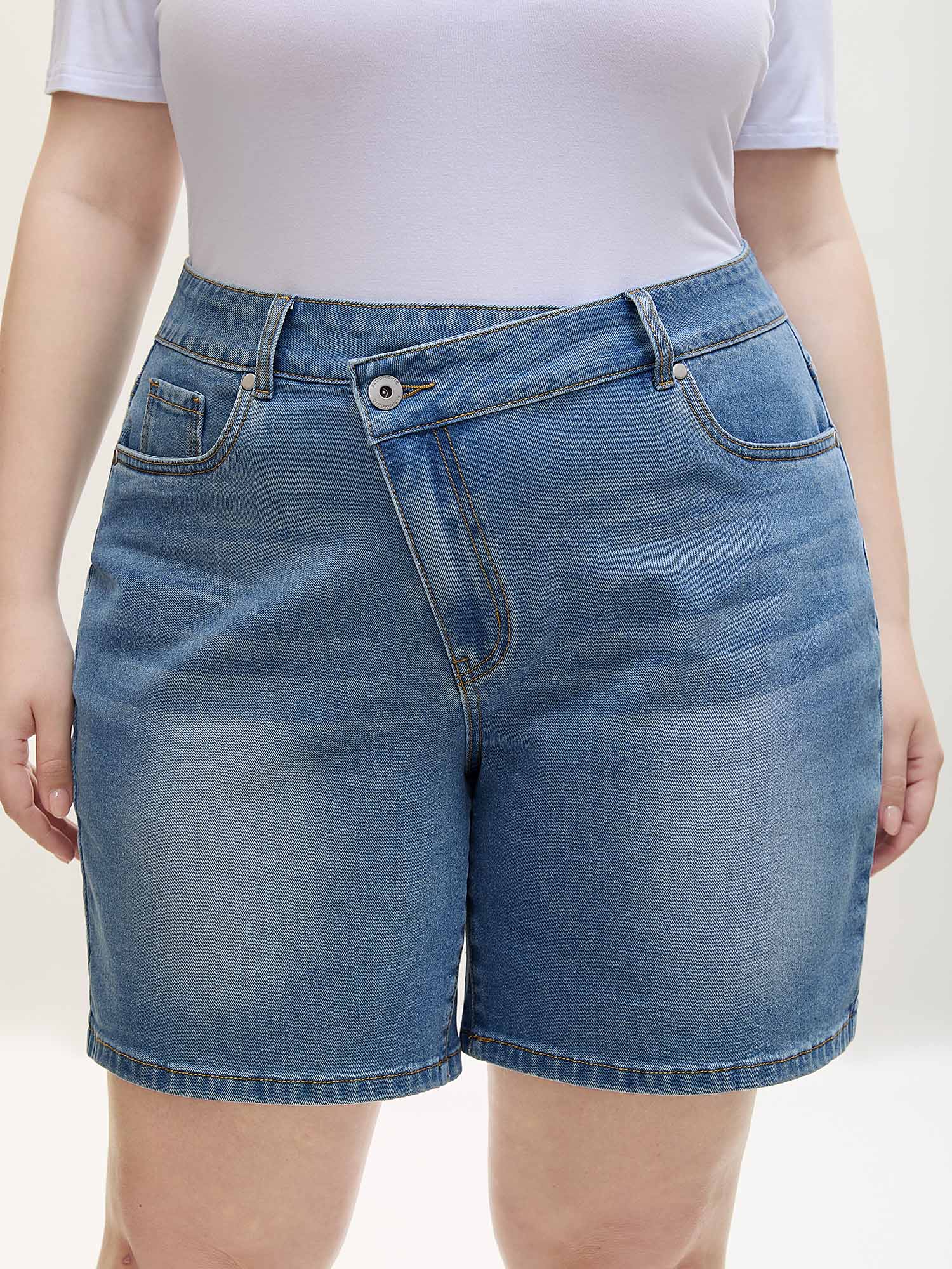 Plus Size Overlap Whiskered Wash Straight Denim Shorts Women Denimblue No stretch Everyday Slanted pocket Casual Denim Shorts BloomChic 28/5X 