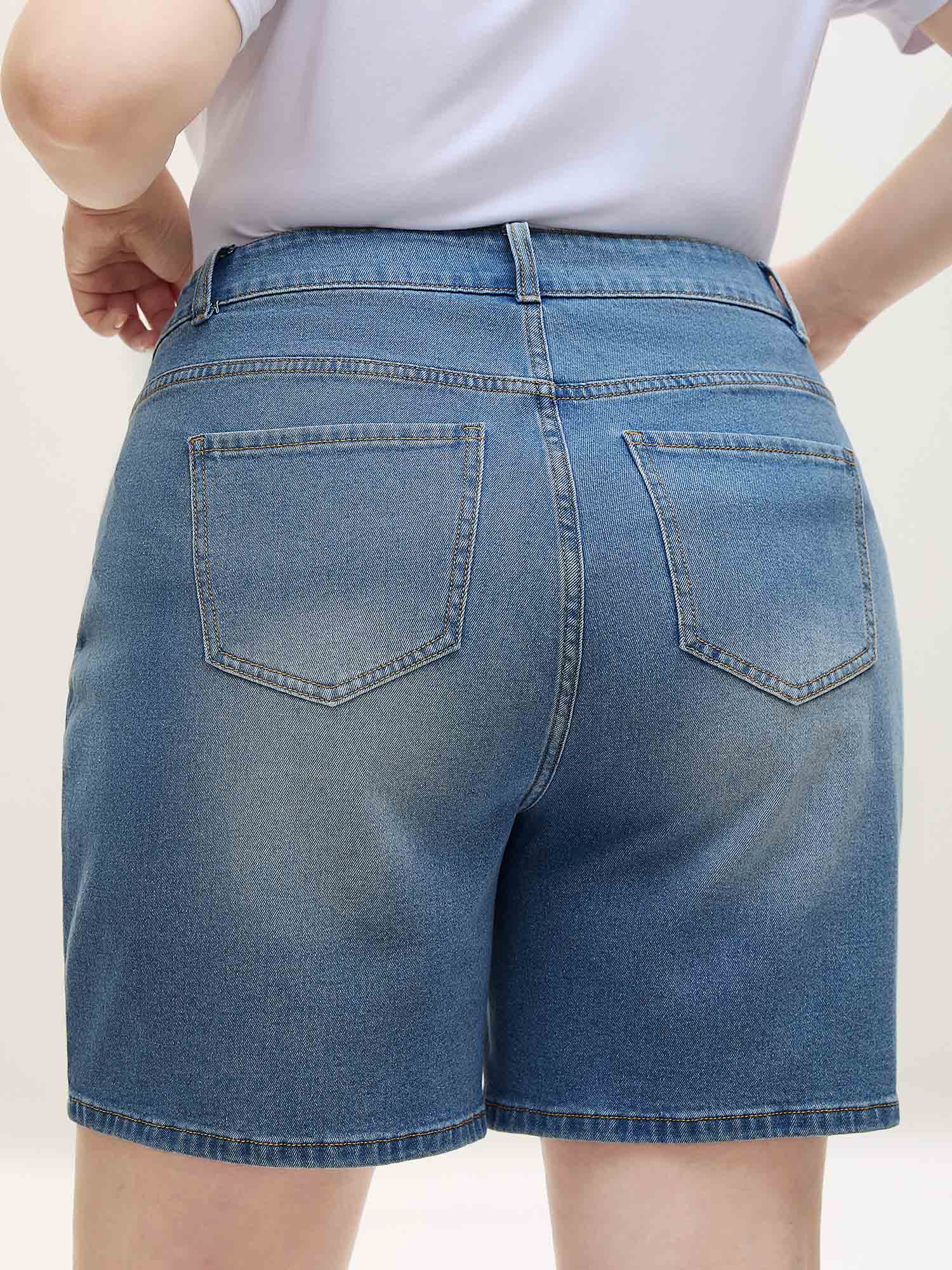 Plus Size Overlap Whiskered Wash Straight Denim Shorts Women Denimblue No stretch Everyday Slanted pocket Casual Denim Shorts BloomChic 28/5X 