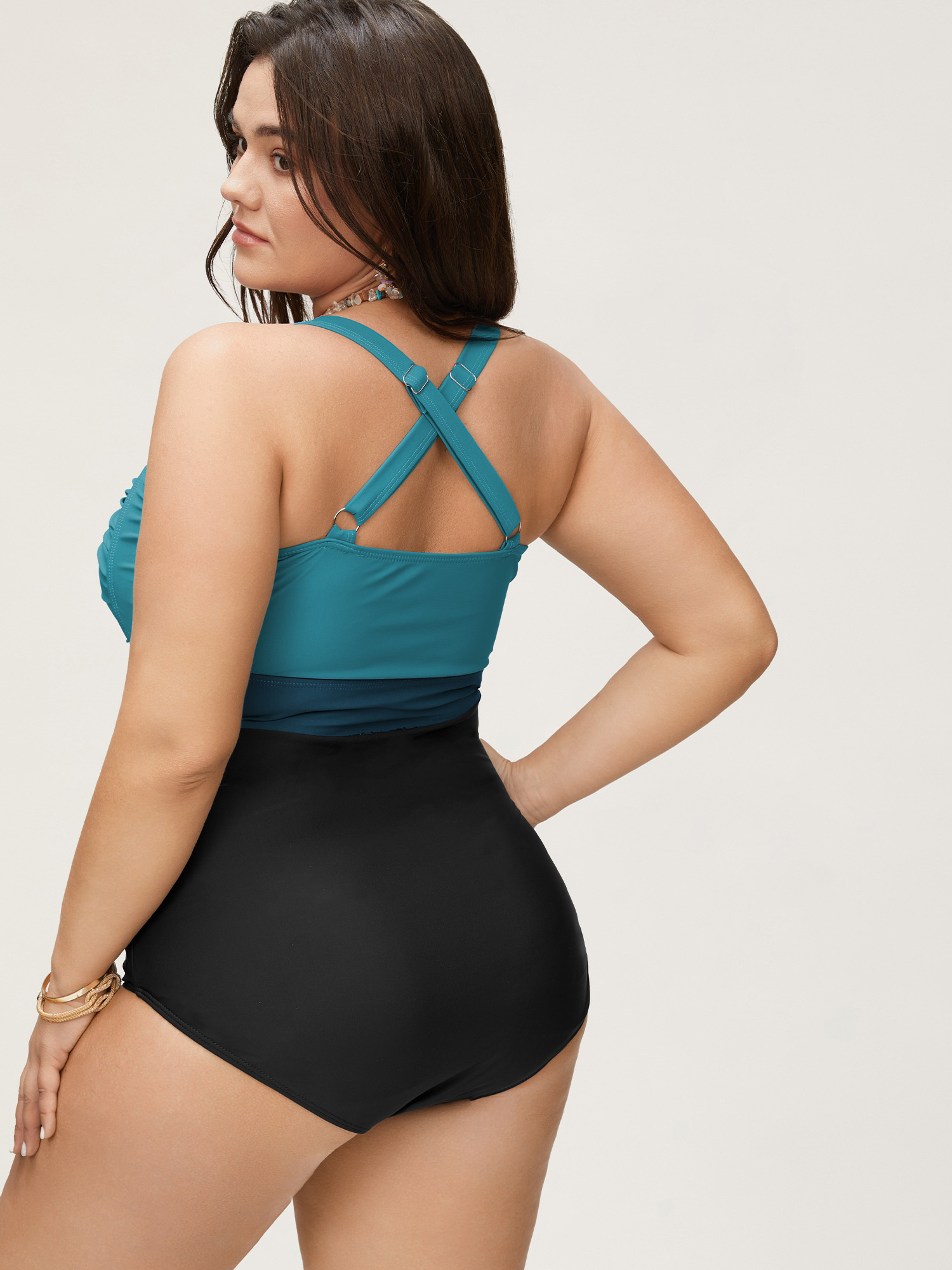 Plus Size One Pieces | Contrast Twist Front Skinny One Piece Swimsuit | BloomChic 