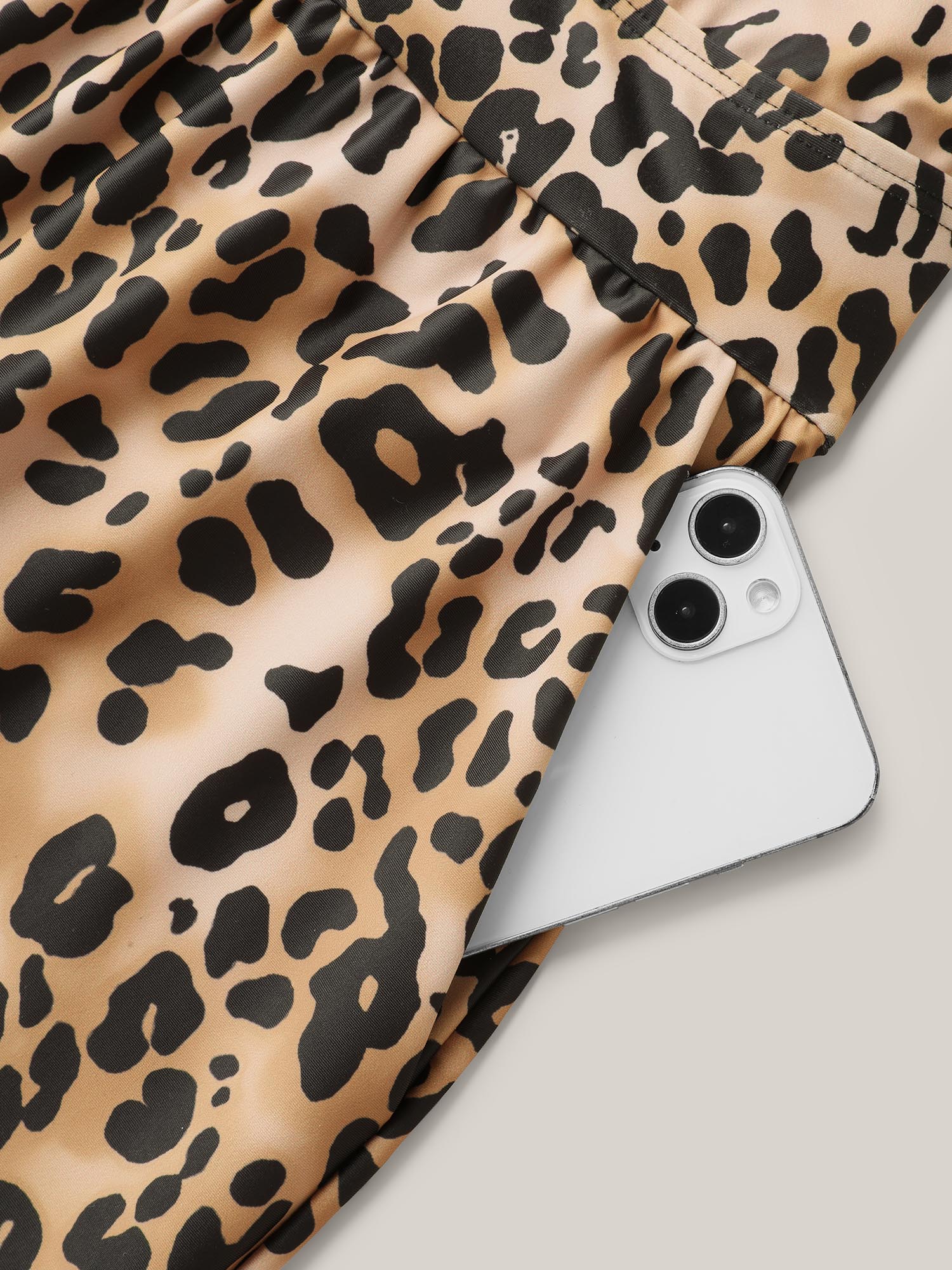 Plus Size Leopard Print Slim-Fit One-Piece Swimsuit Women`s Swimwear Leopard Beach Overlapping Curve Bathing Suits High stretch One Pieces BloomChic 12/L 