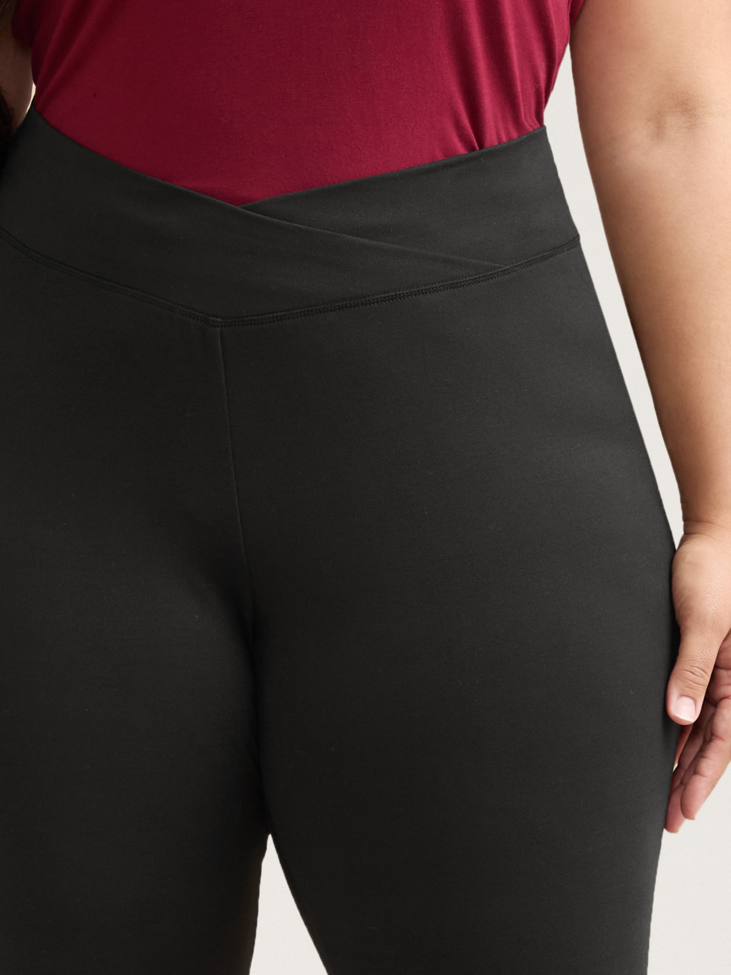 Plus Size Overlap Waist Spliced Tight Pants Women Black Elegant High stretch Skinny Mid Rise Everyday Leggings BloomChic 30/6X 
