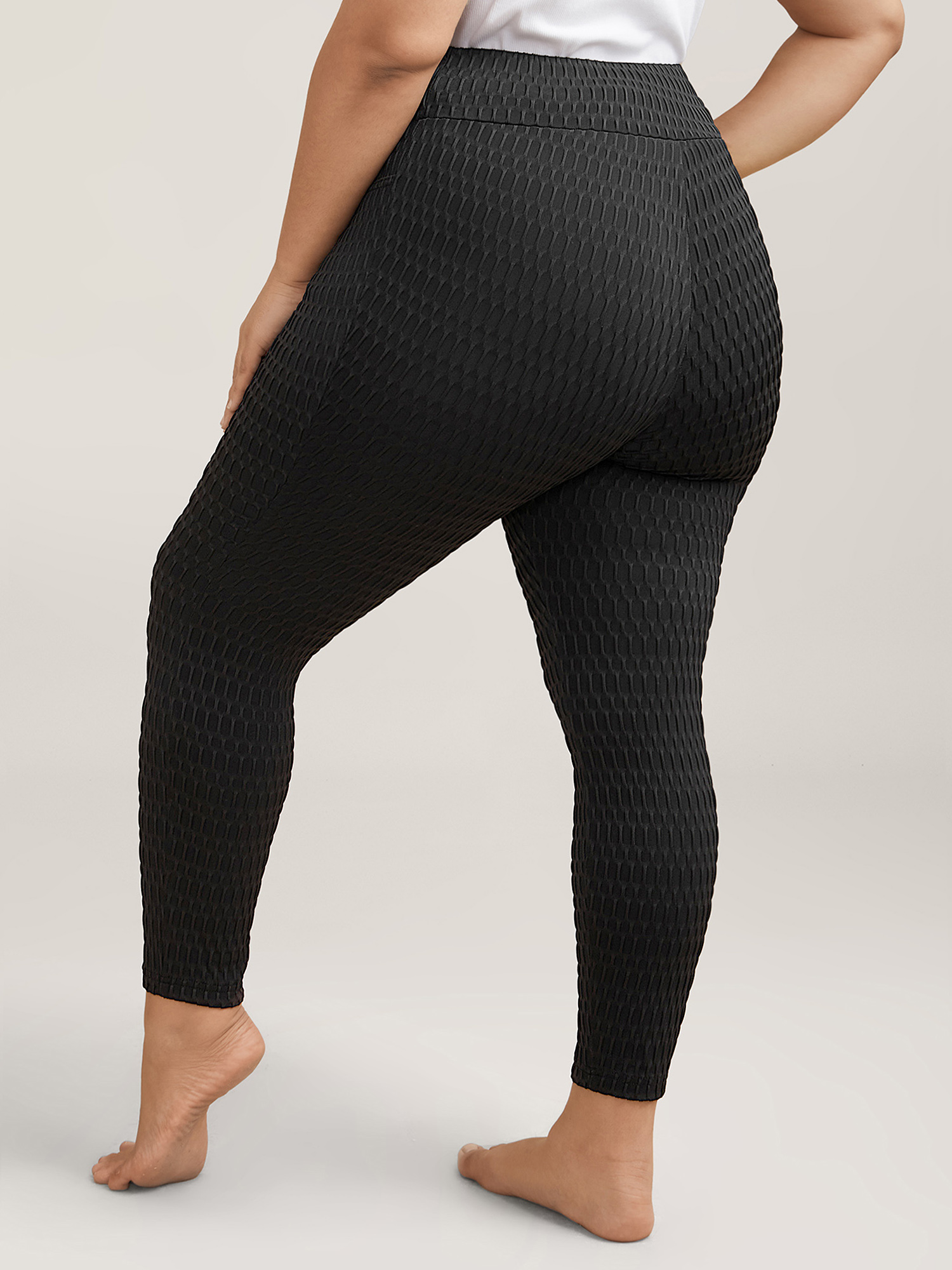 Plus Size Textured Wide waist Super Stretch Leggings Women Black Casual High stretch Skinny Mid Rise Everyday Leggings BloomChic 18-20/2X 