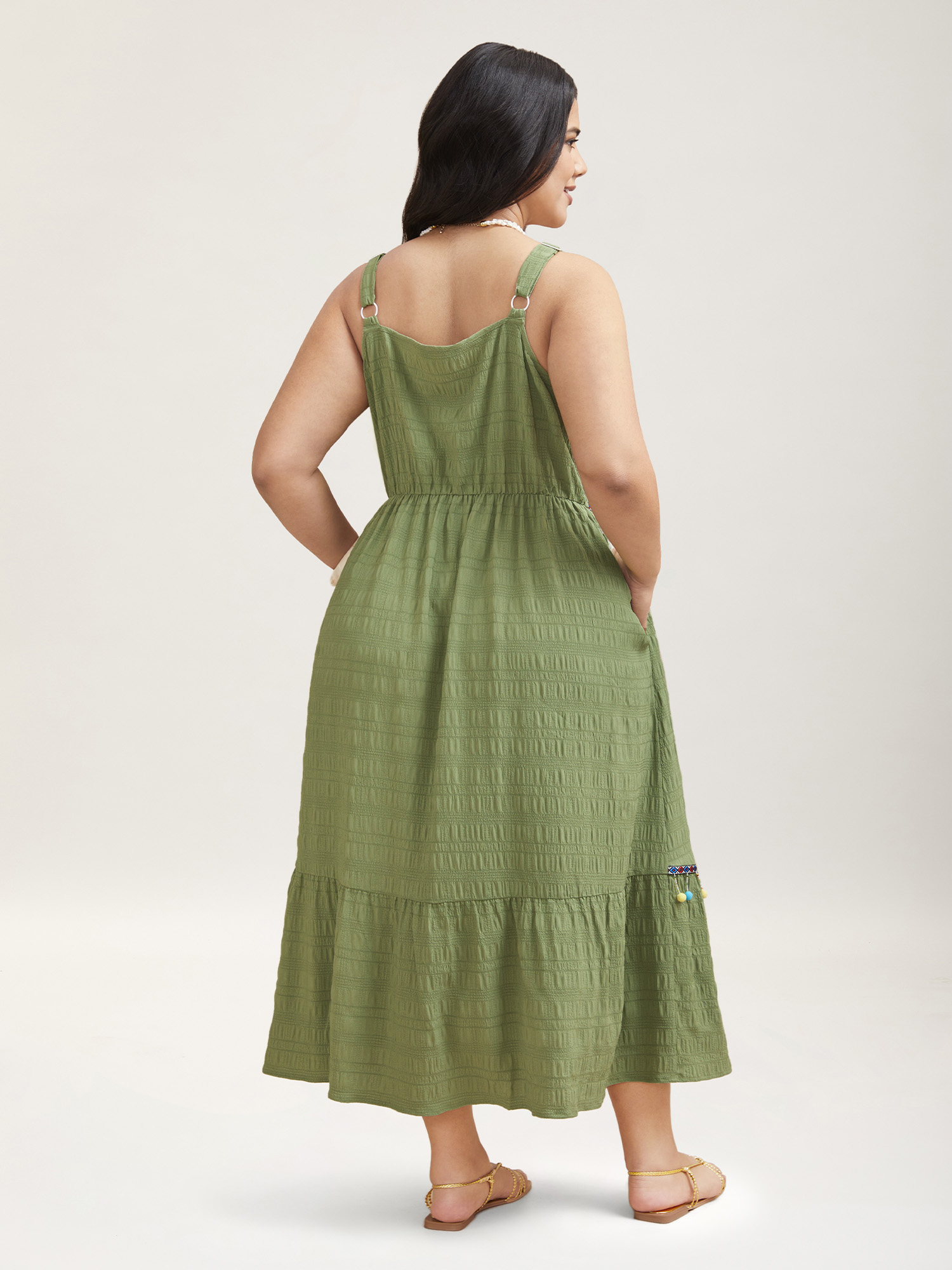 Plus Size Multi-Color Tassels Textured Tiered Midi Dress Greenbean Women Resort Woven ribbon&lace trim Square Neck Sleeveless Curvy BloomChic 22-24/3X 