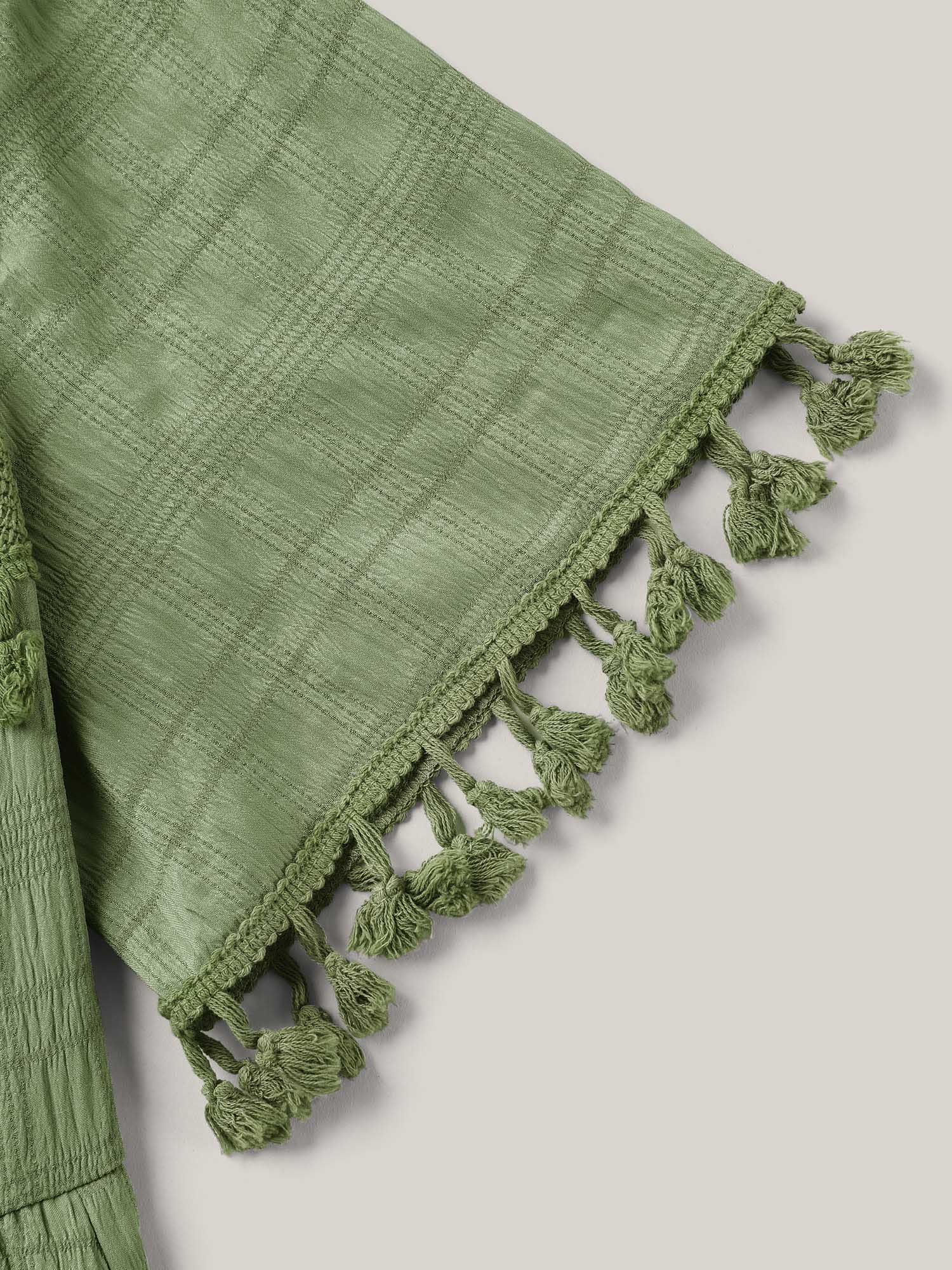 Plus Size Lace Neck-Tie Pockets Tiered Midi Dress Greenbean Women Resort Woven ribbon&lace trim Round Neck Short sleeve Curvy BloomChic 26/4X 