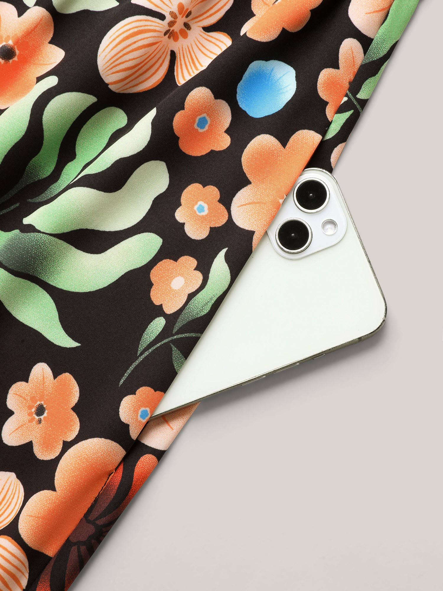 Plus Size Multi-Color Floral Print Sleeveless Midi Dress Multicolor Women Resort Gathered V-neck Sleeveless Curvy BloomChic 26/4X 