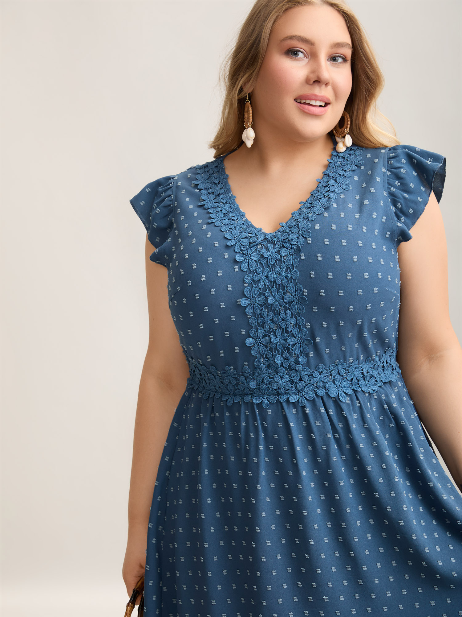 

Plus Size Lace Textured Spliced Pockets Midi Dress Mediumblue Women Resort Woven ribbon&lace trim V-neck Cap Sleeve Curvy BloomChic