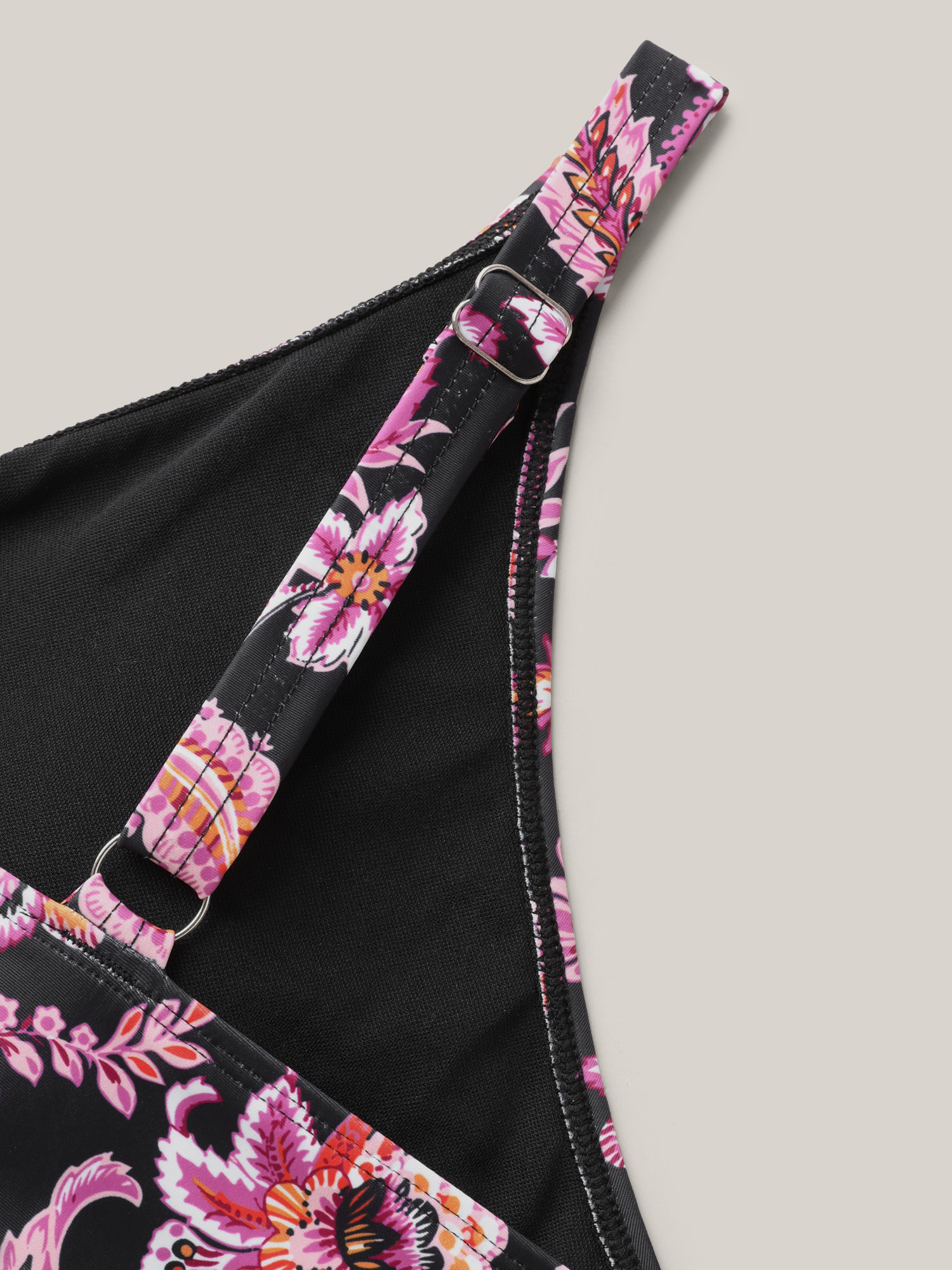 Plus Size Floral Print Front-Knot One-Piece Swimsuit Women`s Swimwear Black Beach Tie knot Curve Bathing Suits High stretch One Pieces BloomChic 30/6X 