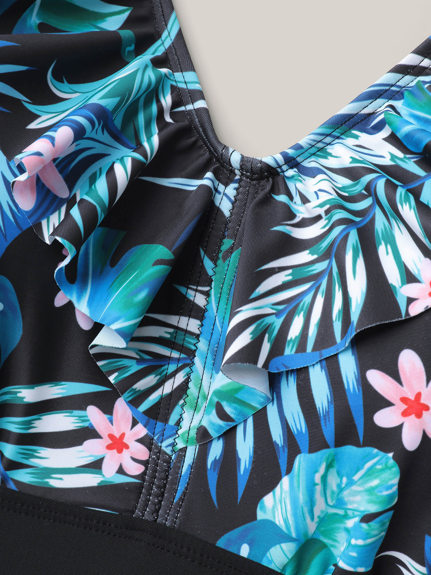 Plus Size Floral Print Spliced Ruffled Straps Swim Dress Women`s Swimwear Black Beach Bodycon V-neck High stretch Curve Swim Dresses BloomChic 26/4X 