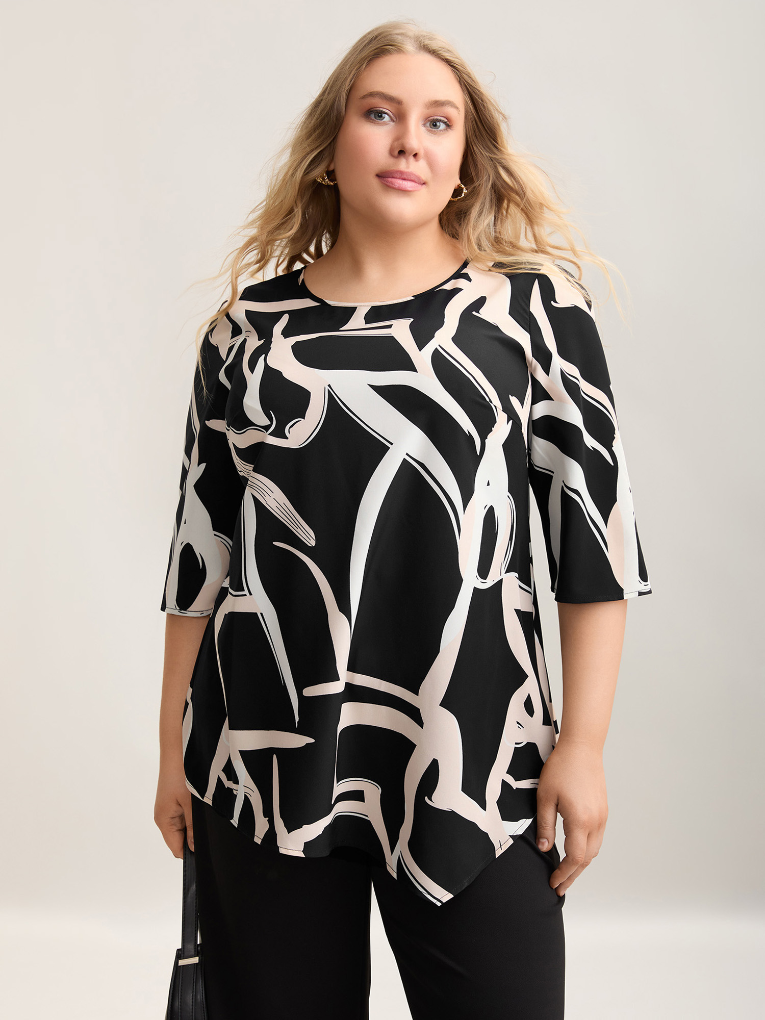 

Plus Size Black Asymmetrical Line Print Hi Low Hem Blouse Women At the Office Elbow-length sleeve Round Neck Work Blouses BloomChic