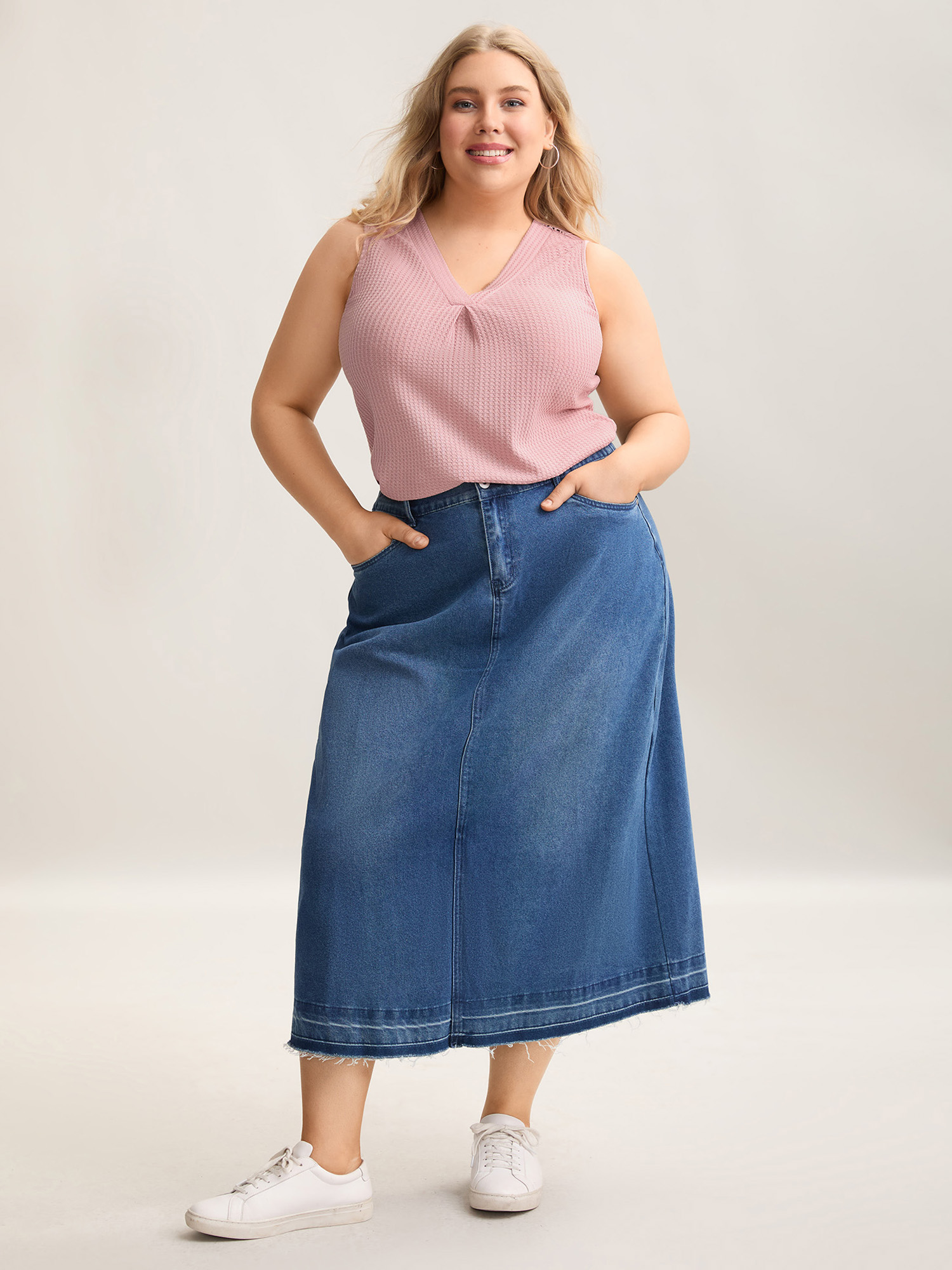 Plus Size Hollow Back Slim-Fit Pleated Sleeveless Top Women Crepe Casual Texture V-neck Everyday Tank Tops Camis BloomChic 14-16/1X 