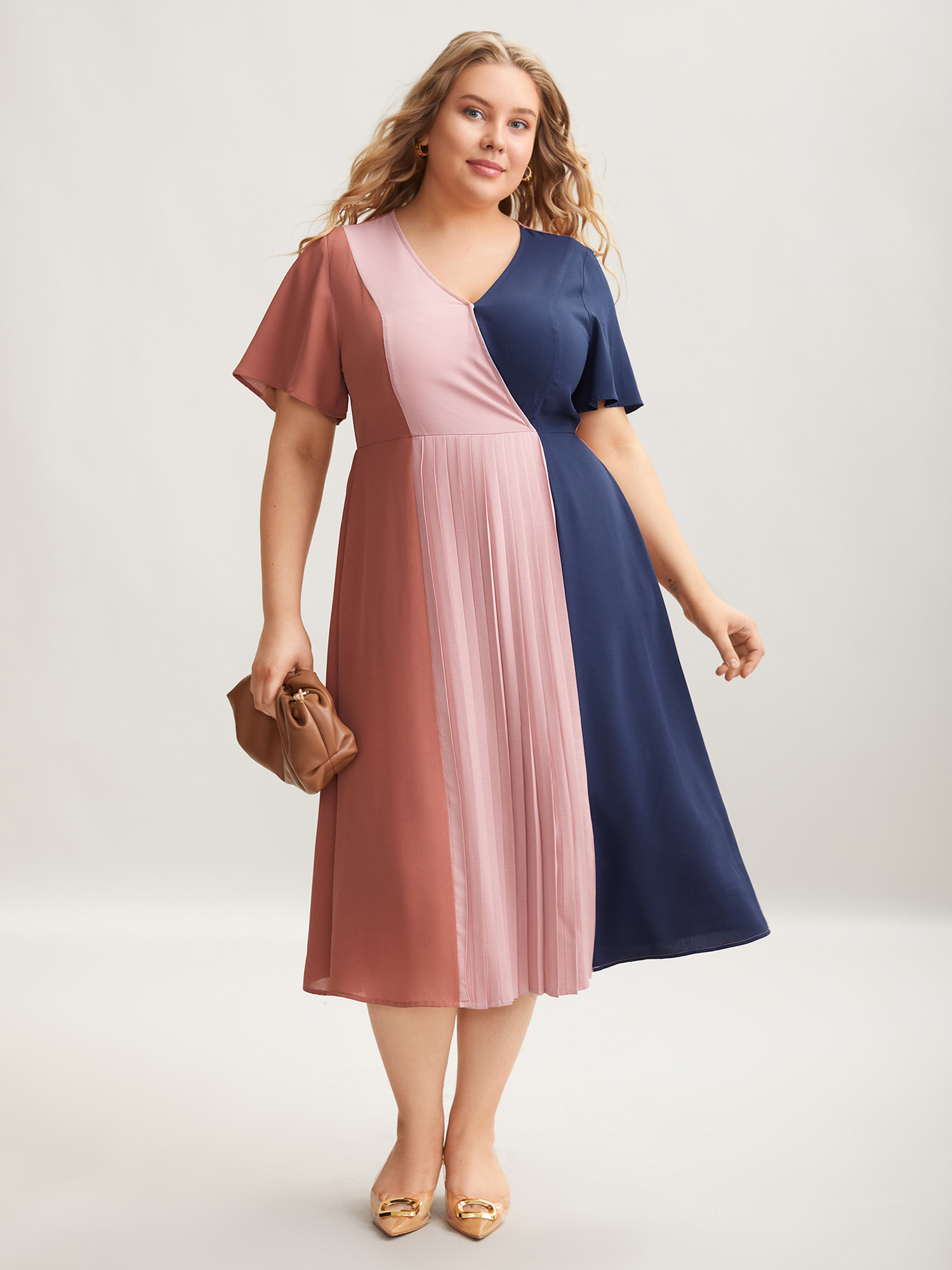 Plus Size Color Block Pleated Waist-Cinched Midi Dress Multicolor Women At the Office Contrast Overlap Collar Short sleeve Curvy BloomChic 28/5X 