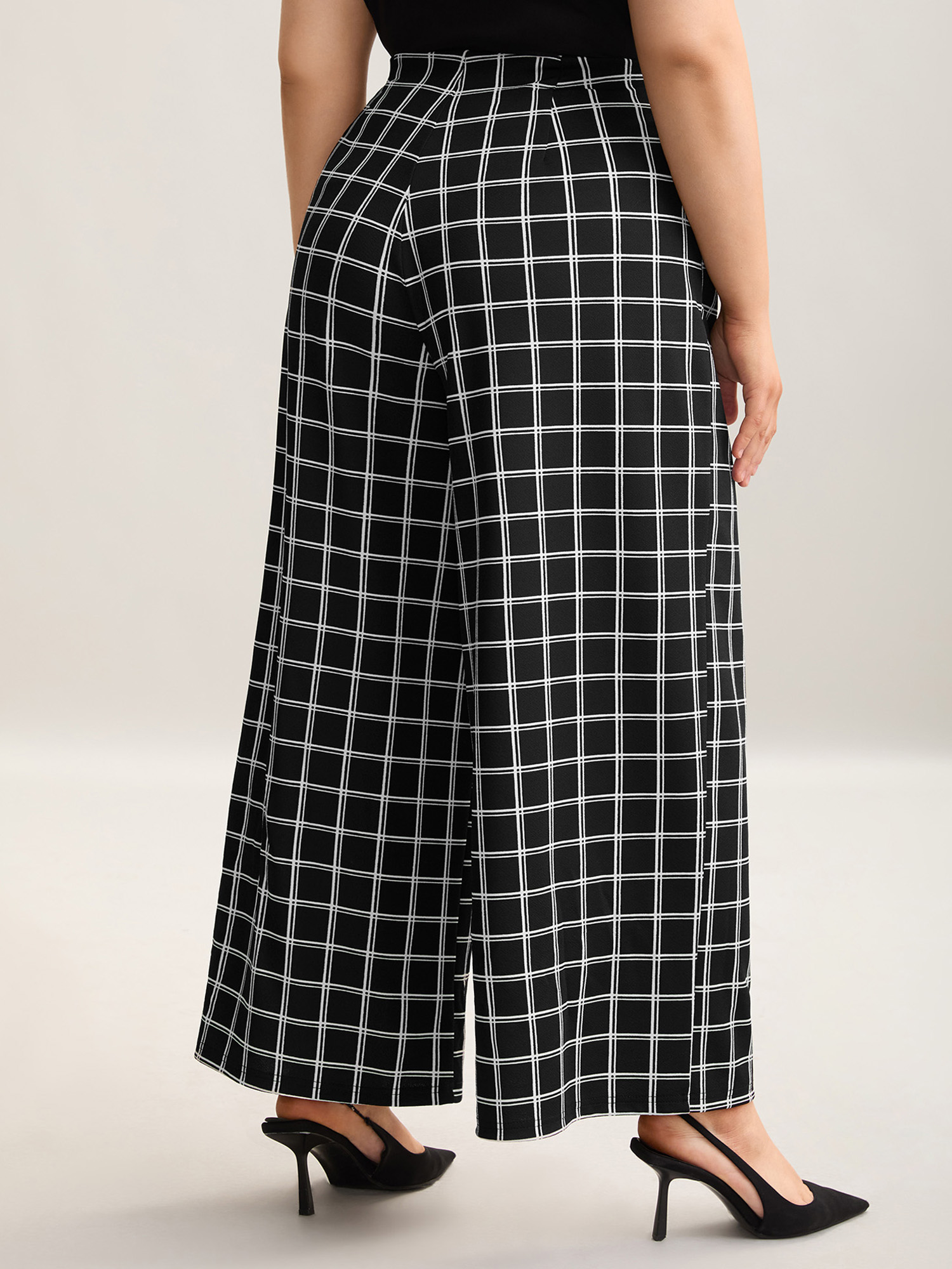 Plus Size Plaid Pattern Stretchy Waist Wide-Leg Pants Women Black At the Office Wide Leg Mid Rise Work Pants BloomChic 14-16/1X 
