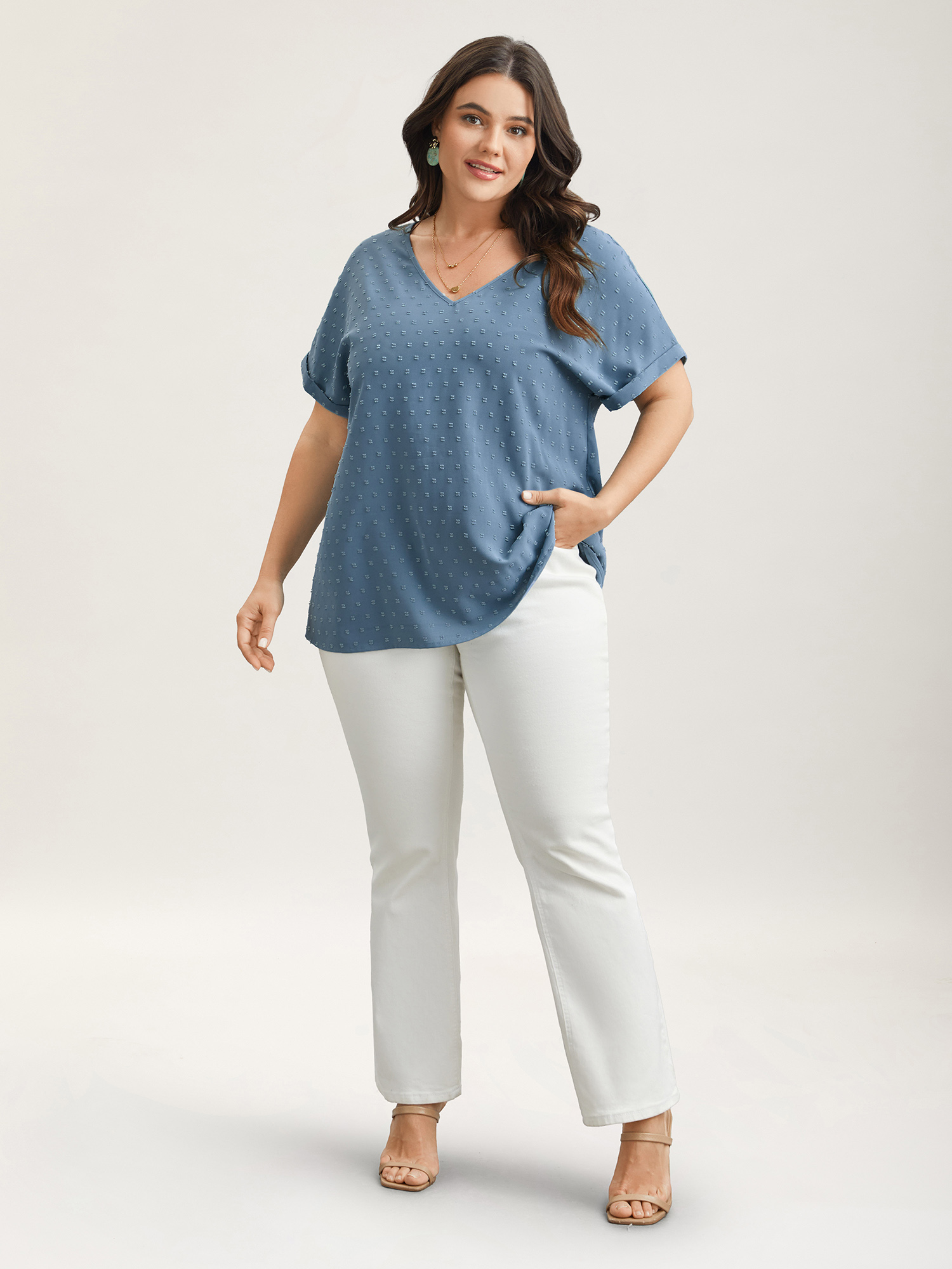 

Plus Size Stone Back-Button Textured V-Neck Shirt Women Elegant Short sleeve V-neck Everyday Blouses BloomChic