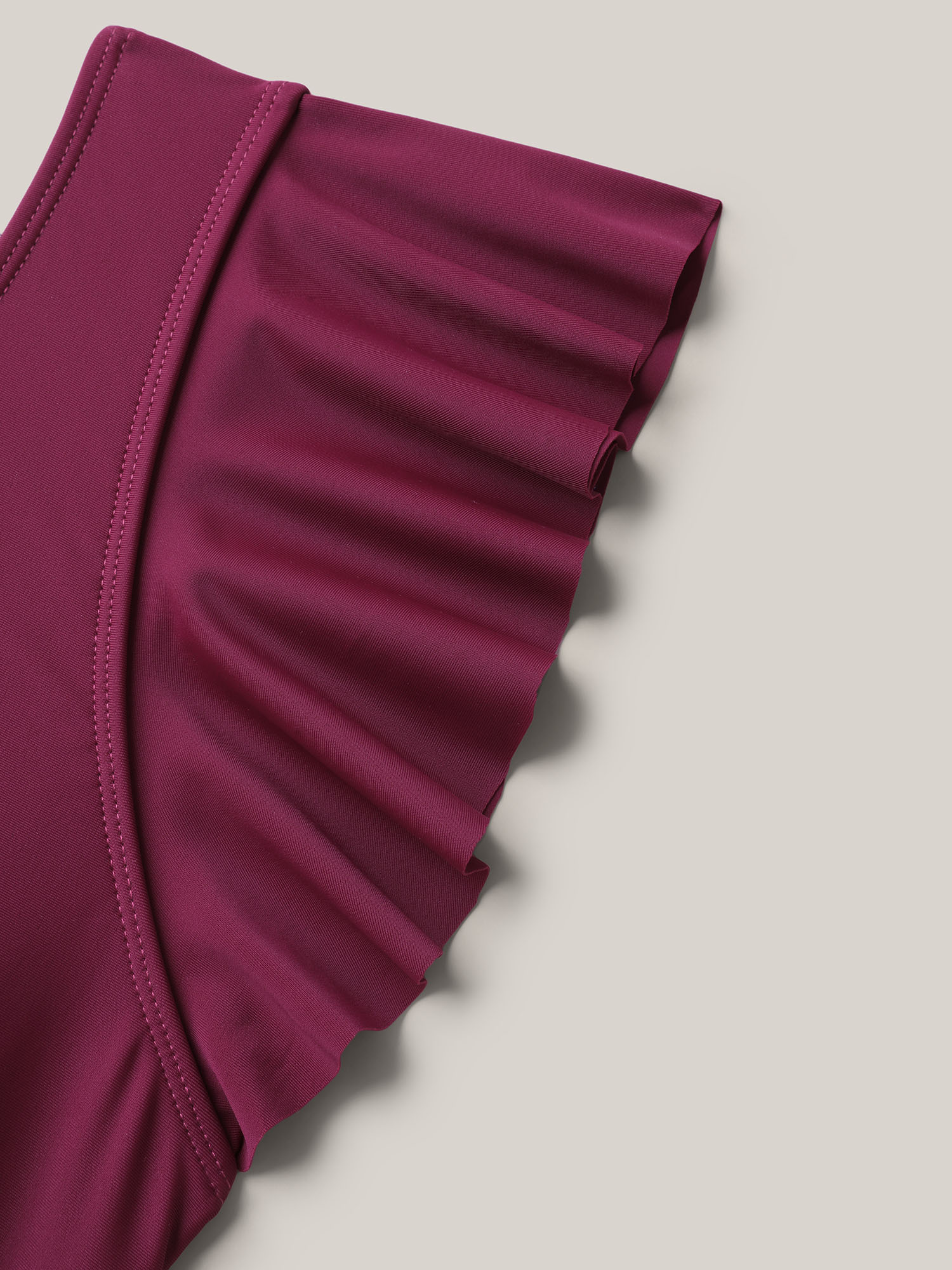 Plus Size Twist-Front Flutter Sleeve Swim Top Women`s Swimwear Plum Beach High stretch Skinny U-neck Curve Swim Tops BloomChic 14-16/1X 