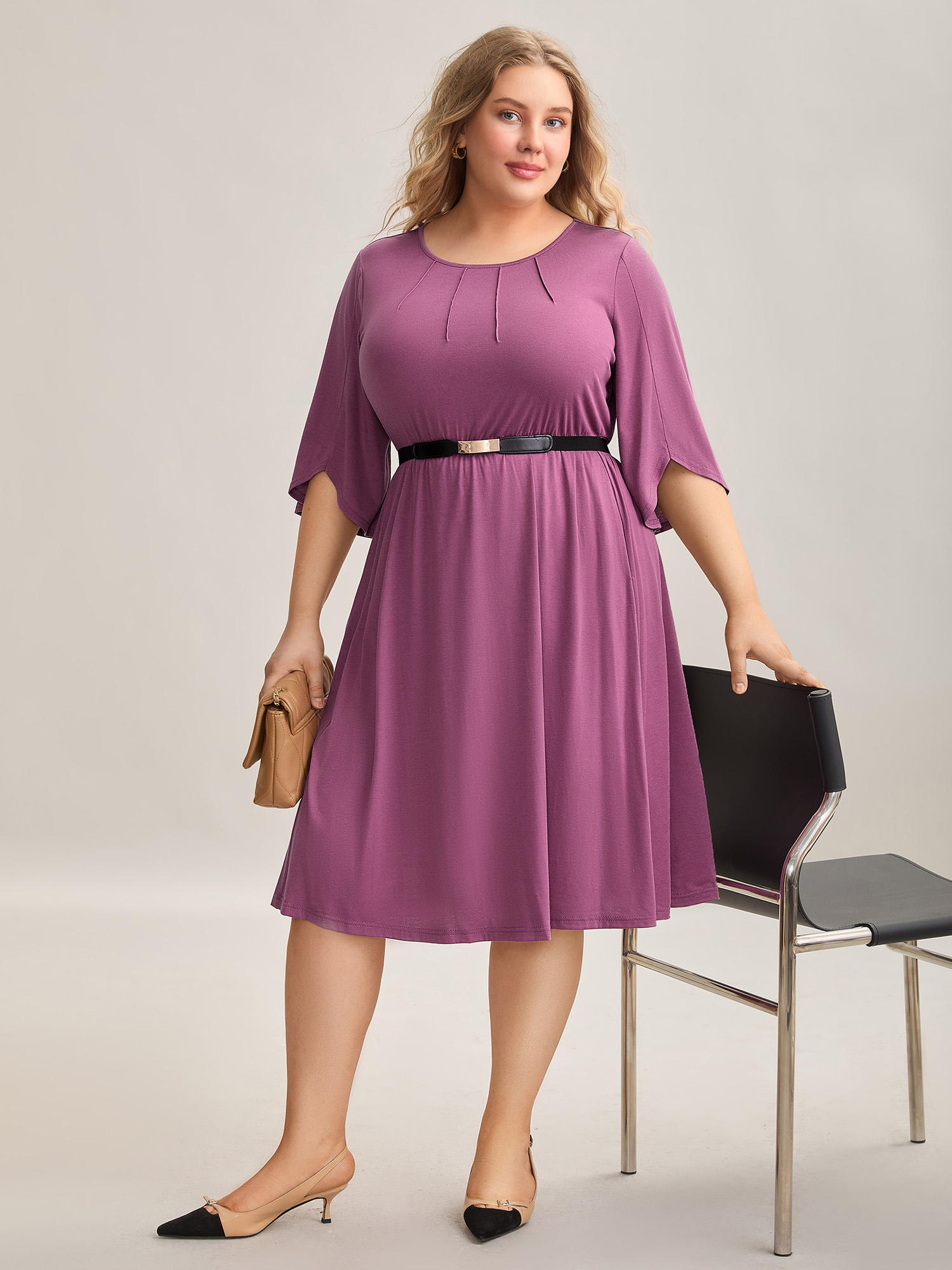 

Plus Size Woven Plain Floral-Neckline Sleeveless Midi Dress Mauve Women At the Office Tucked seam Round Neck Elbow-length sleeve Curvy BloomChic