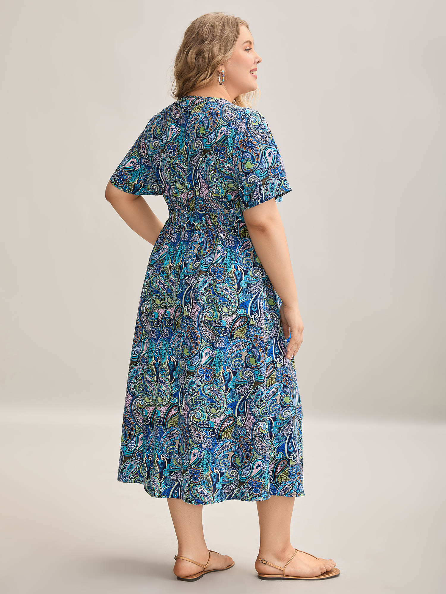 

Plus Size Paisley Print Stretchy Waist Pockets Midi Dress Navy Women Resort Woven ribbon&lace trim V-neck Short sleeve Curvy BloomChic