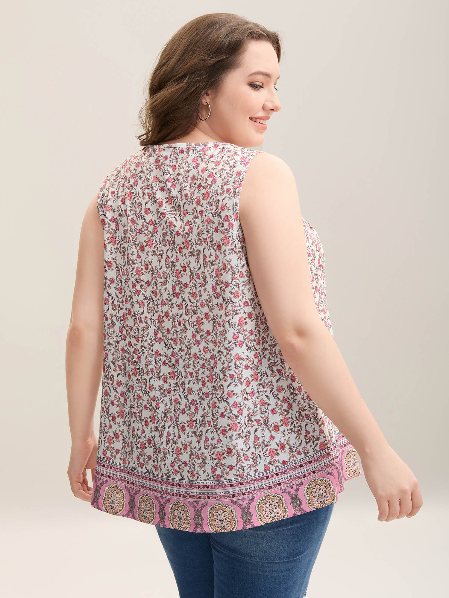 Plus Size Floral Print Pleated Front Sleeveless Tank Women Multicolor Casual Pleated Square Neck Everyday Tank Tops Camis BloomChic 26/4X 